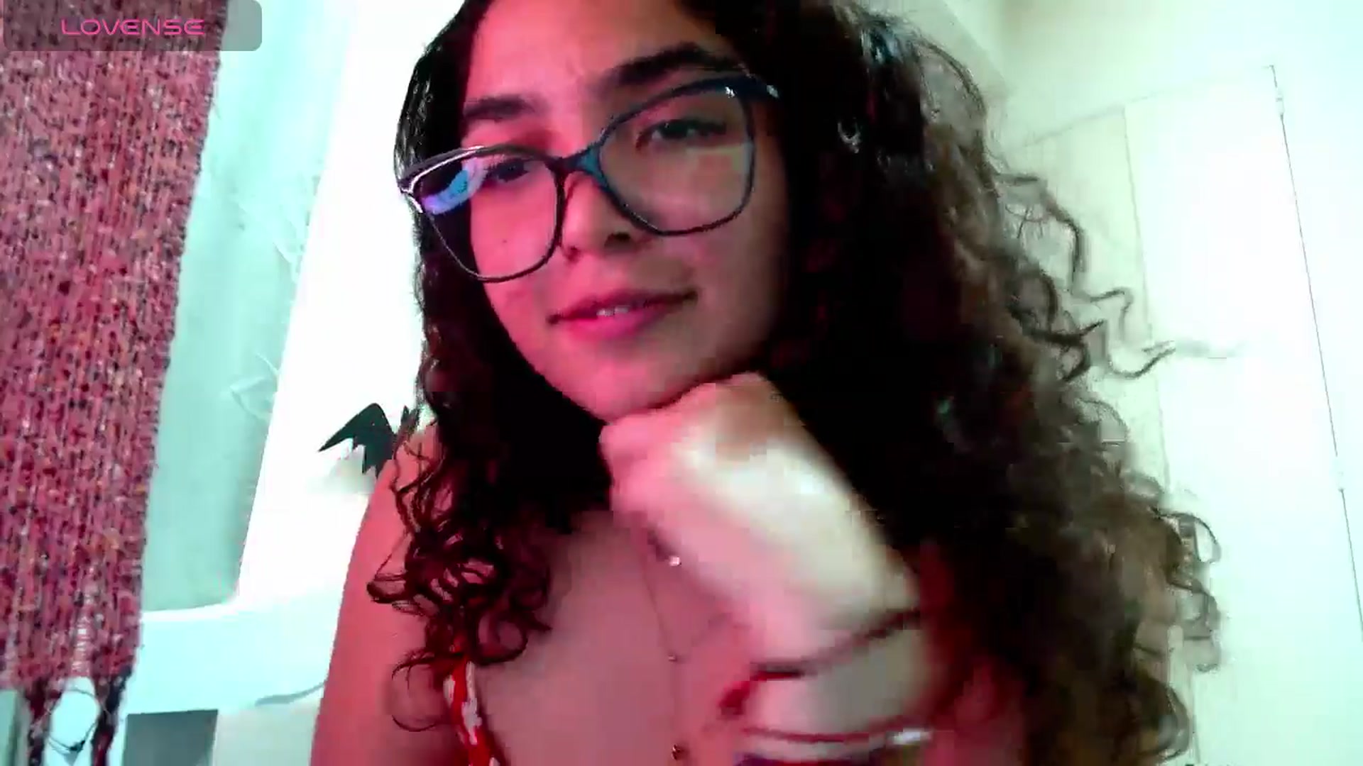 Gallery image thumbnail from Ariagaleo's myfreecams stream on, 11/13/2024, 21:41 image 10 of 20