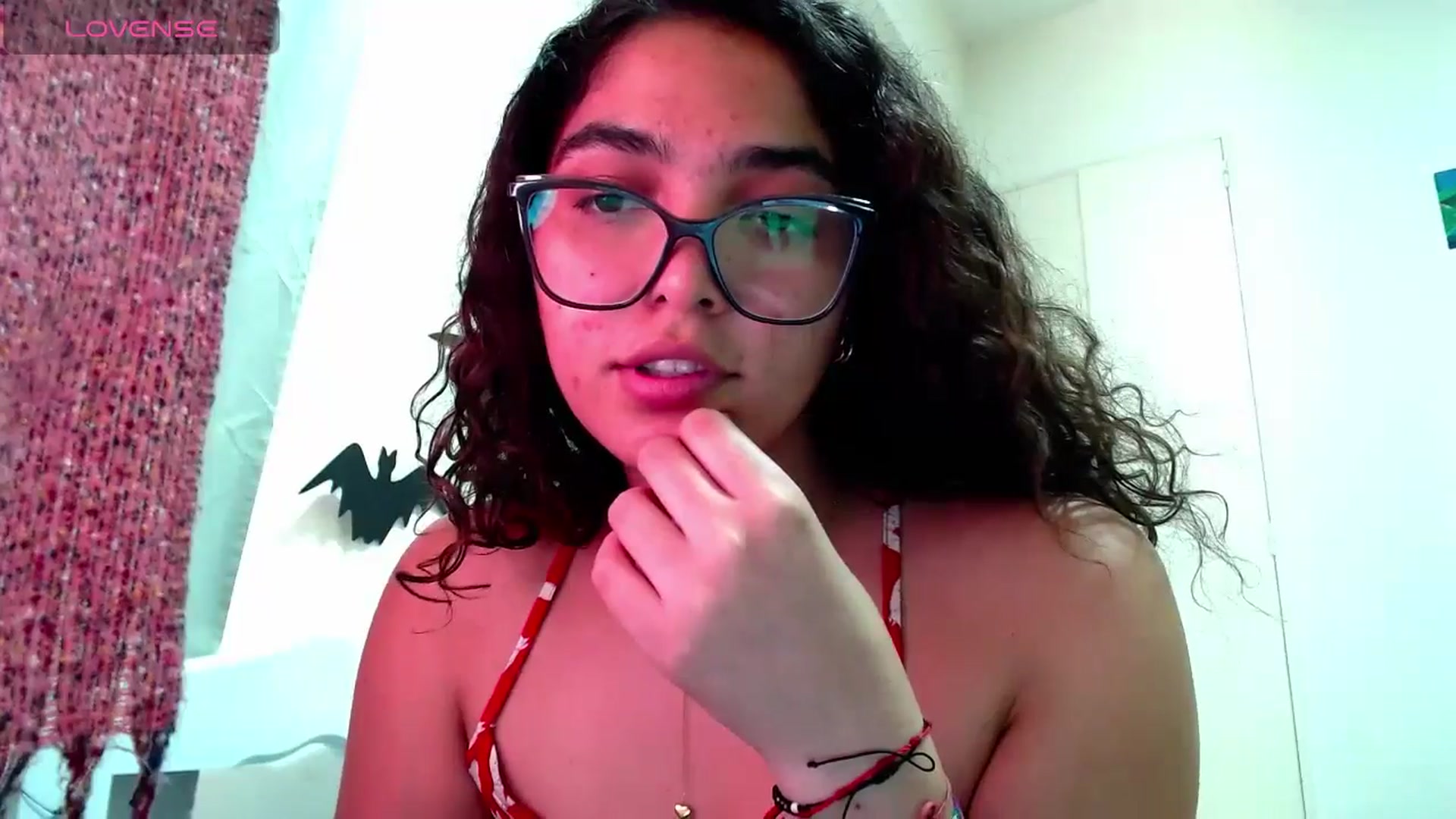 Gallery image thumbnail from Ariagaleo's myfreecams stream on, 11/13/2024, 21:41 image 19 of 20