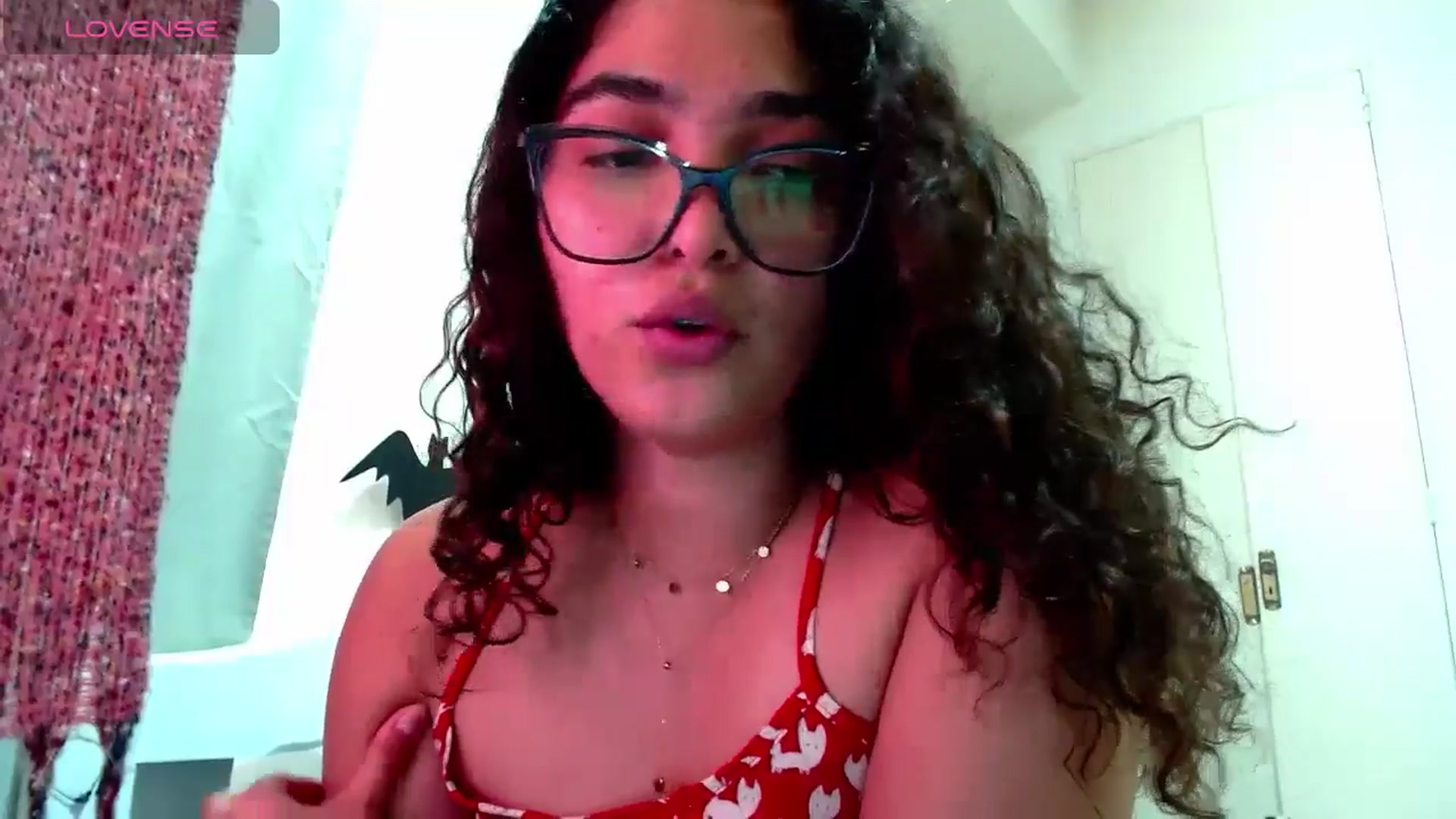Gallery image thumbnail from Ariagaleo's myfreecams stream on, 11/13/2024, 21:41 image 8 of 20