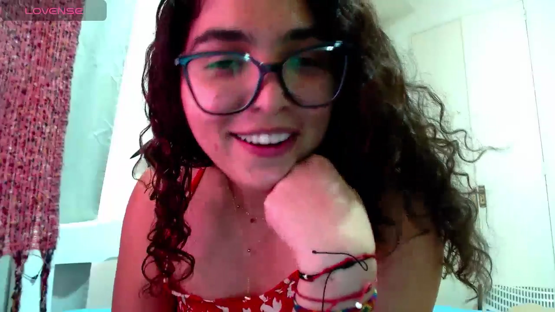 Gallery image thumbnail from Ariagaleo's myfreecams stream on, 11/13/2024, 21:41 image 3 of 20