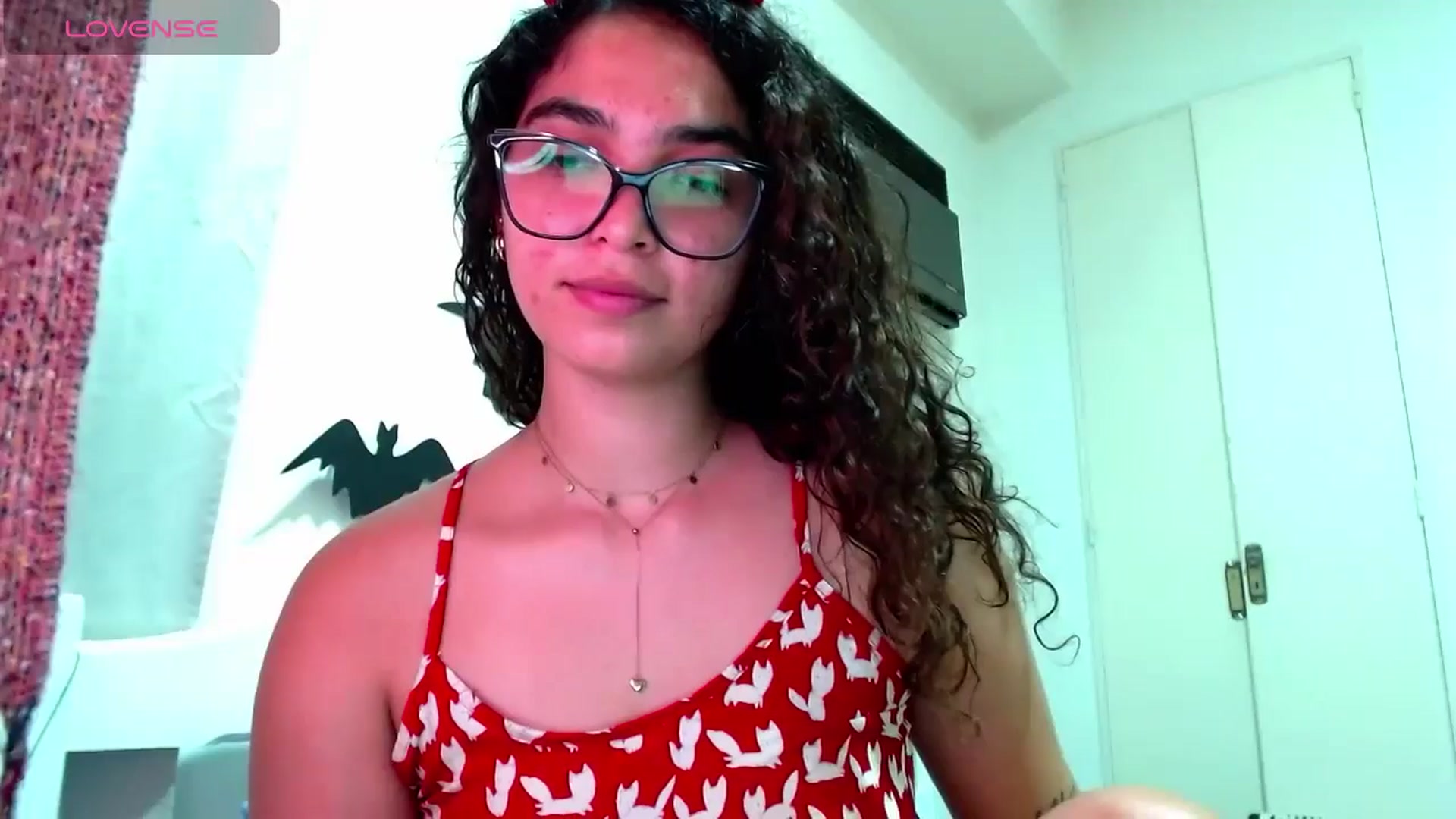 Gallery image thumbnail from Ariagaleo's myfreecams stream on, 11/13/2024, 23:14 image 9 of 20