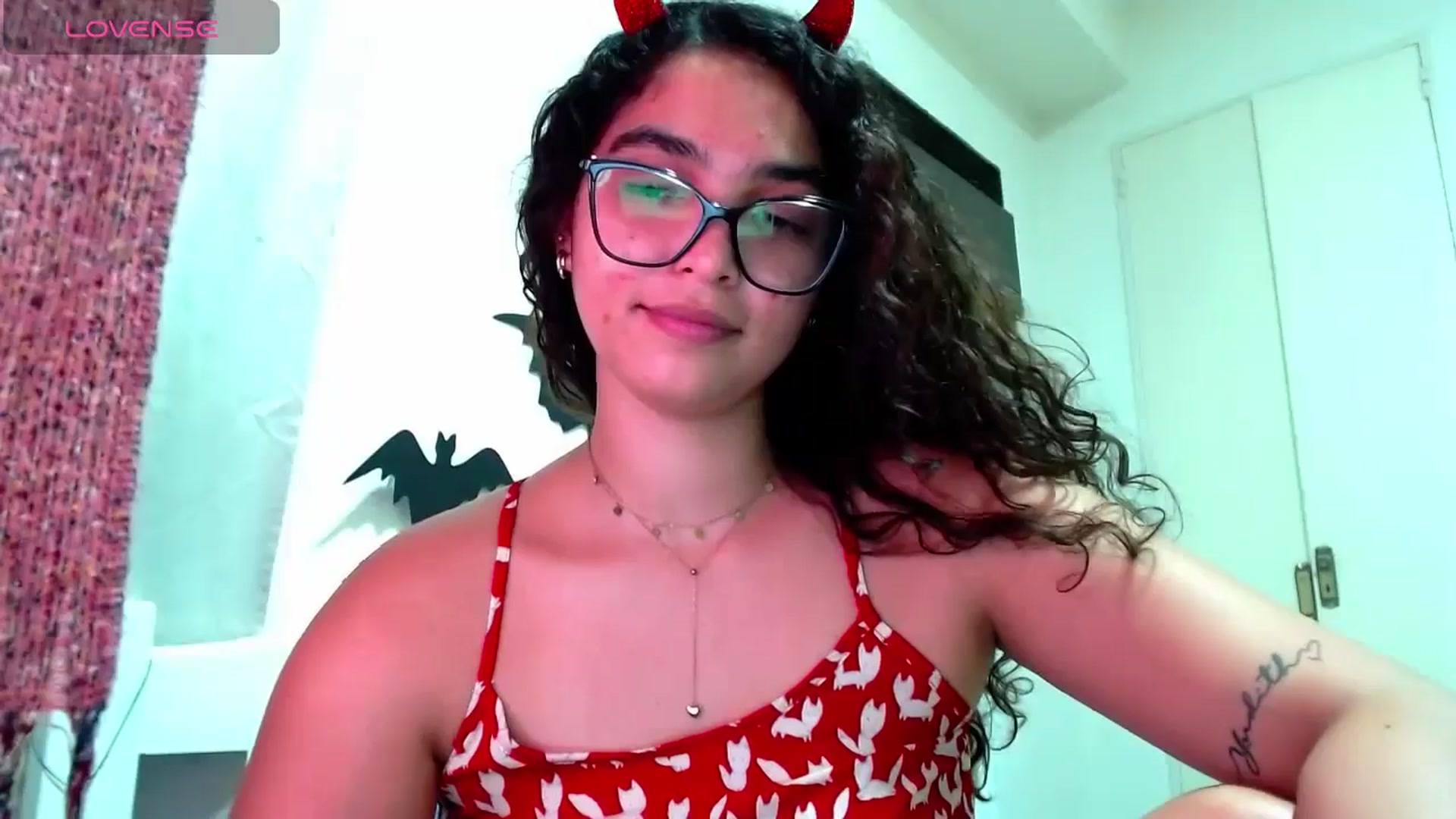 Gallery image thumbnail from Ariagaleo's myfreecams stream on, 11/13/2024, 23:14 image 20 of 20