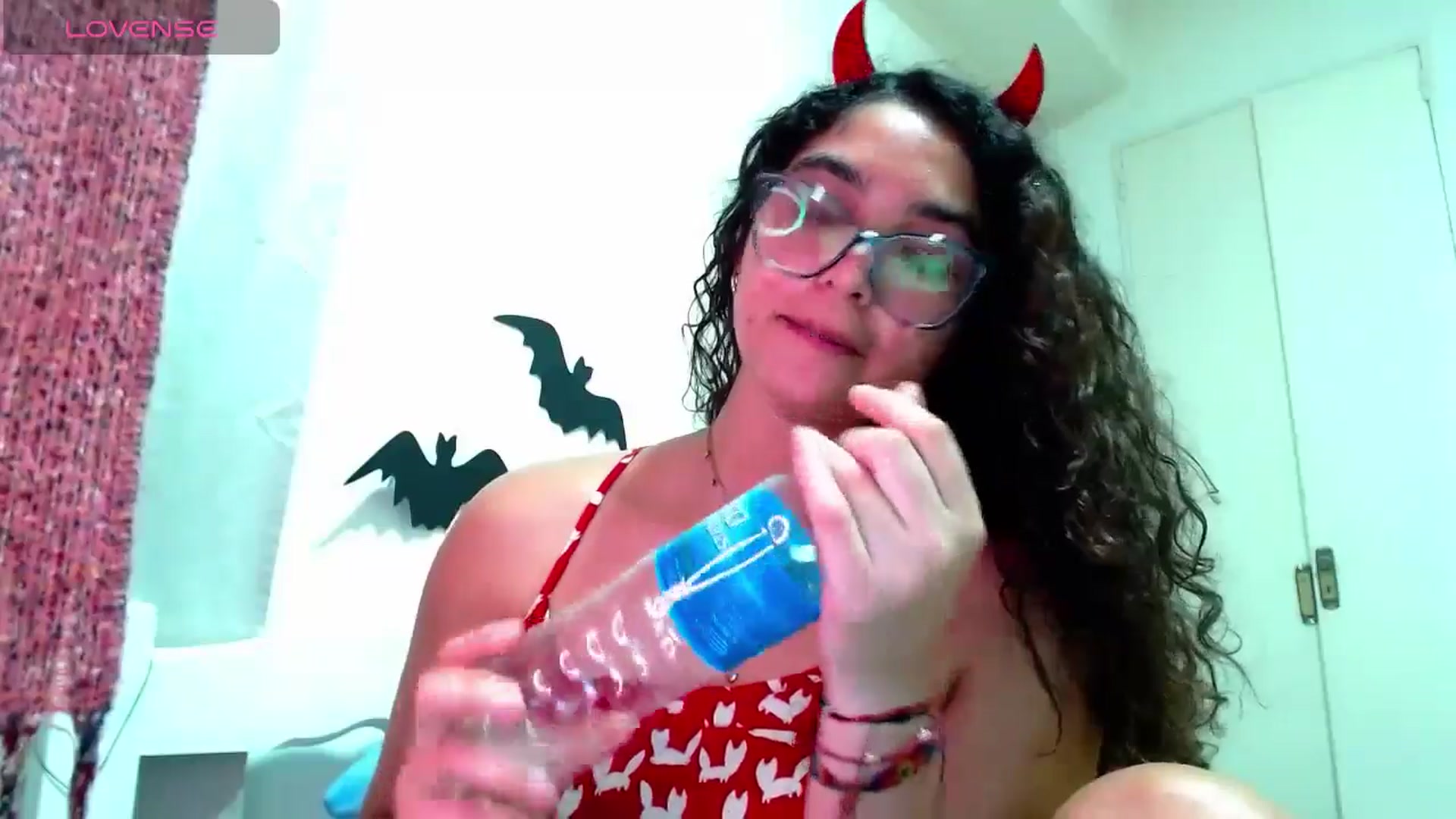 Gallery image thumbnail from Ariagaleo's myfreecams stream on, 11/13/2024, 23:14 image 13 of 20