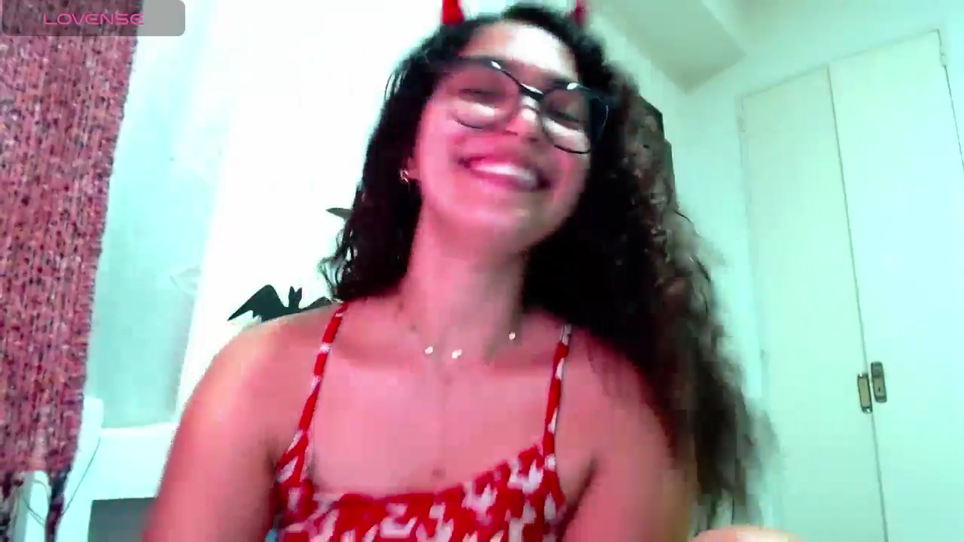 Gallery image thumbnail from Ariagaleo's myfreecams stream on, 11/13/2024, 23:14 image 14 of 20