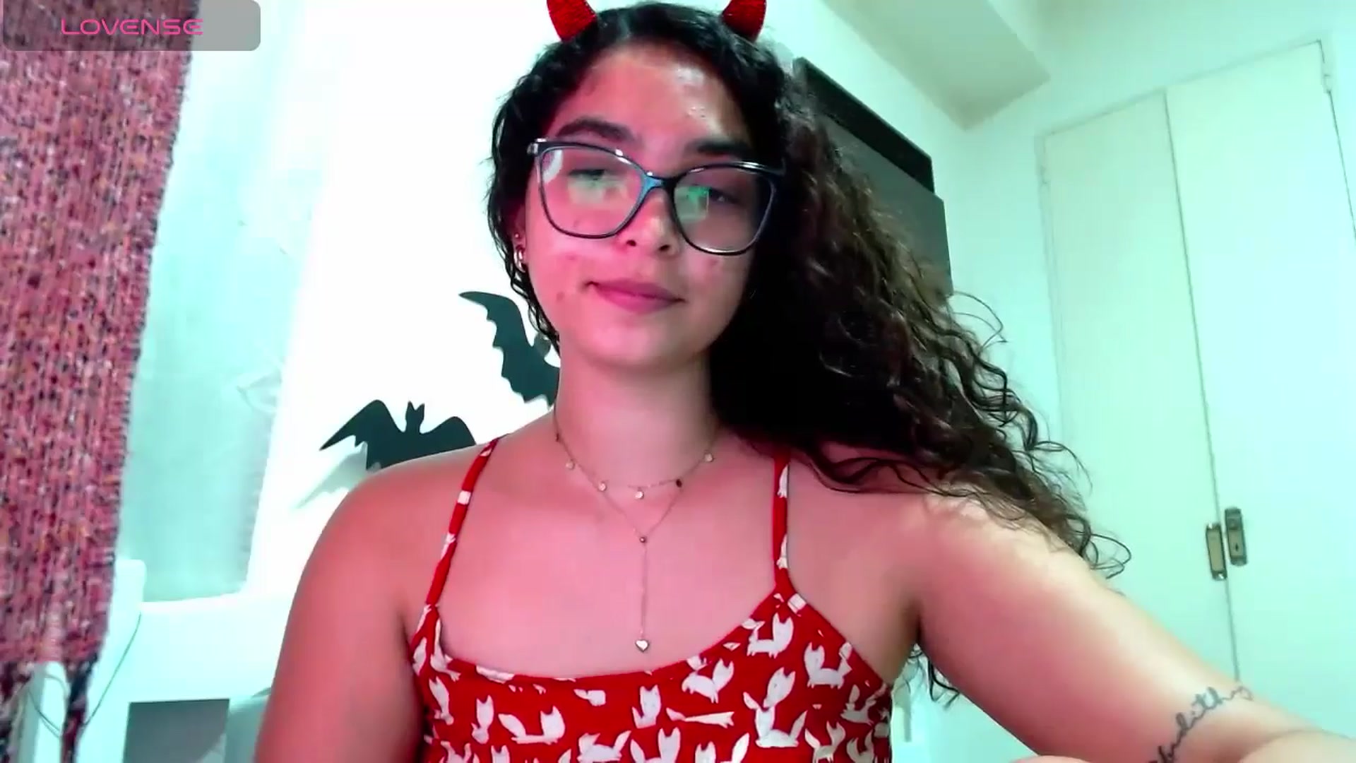 Gallery image thumbnail from Ariagaleo's myfreecams stream on, 11/13/2024, 23:14 image 17 of 20