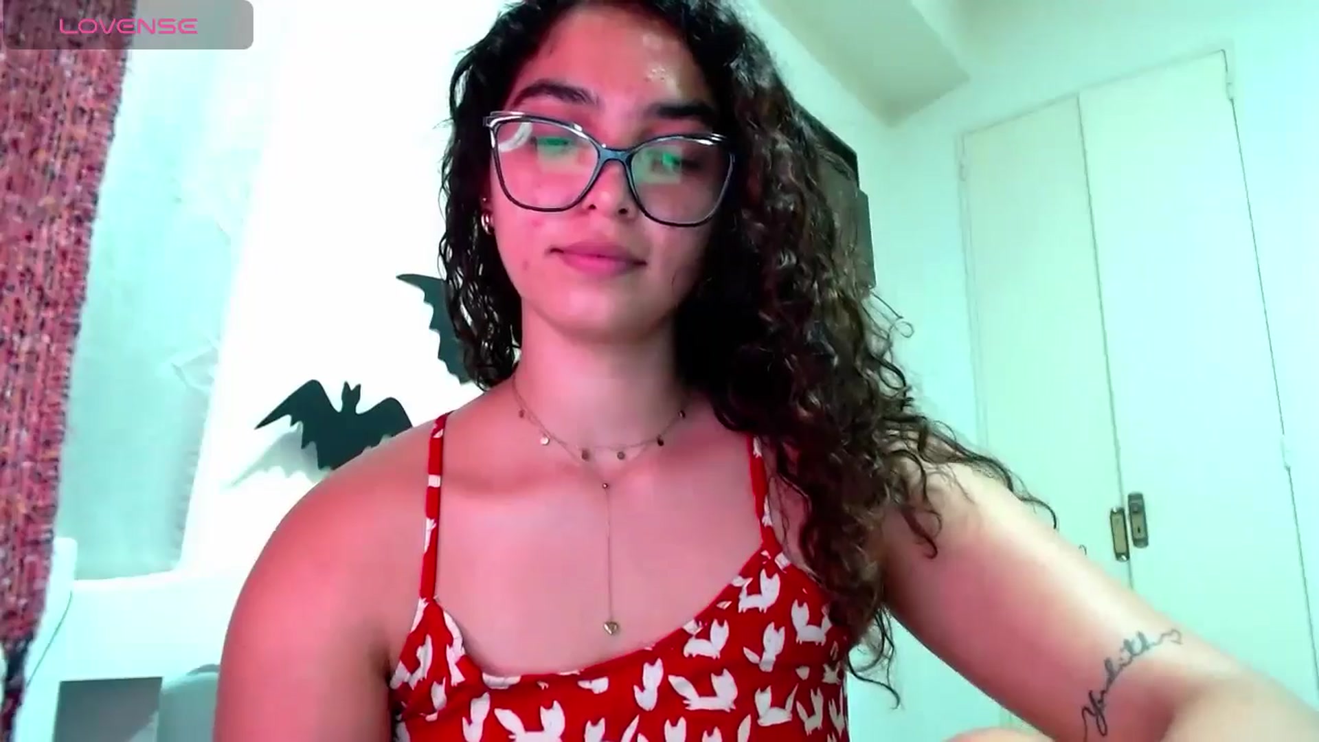 Gallery image thumbnail from Ariagaleo's myfreecams stream on, 11/13/2024, 23:14 image 10 of 20