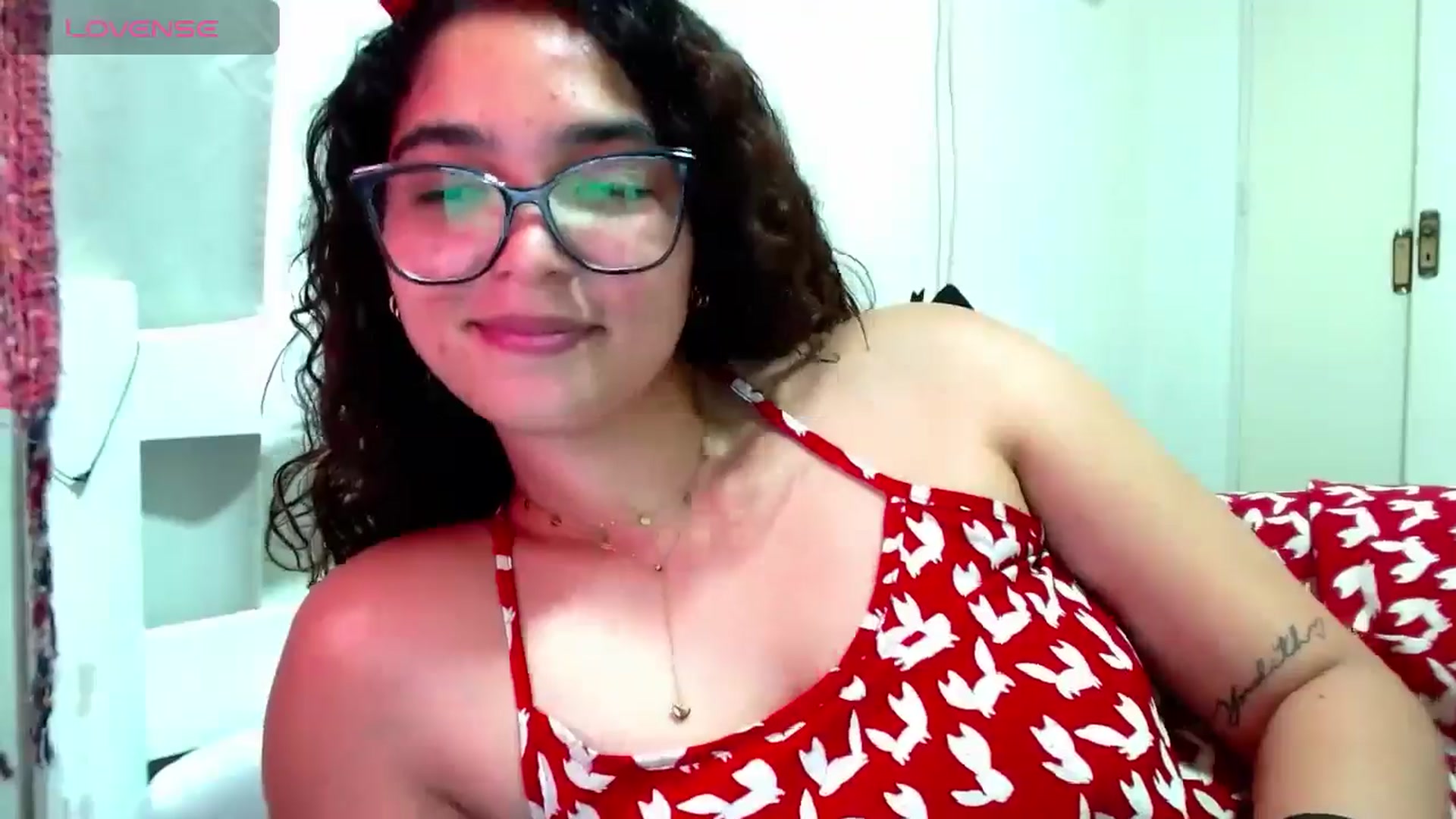 Gallery image thumbnail from Ariagaleo's myfreecams stream on, 11/13/2024, 23:29 image 10 of 20