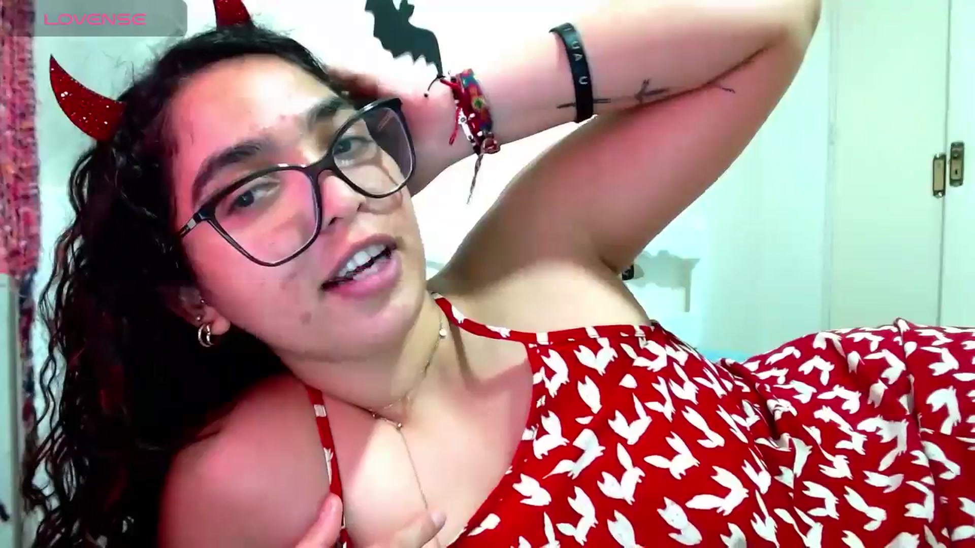 Gallery image thumbnail from Ariagaleo's myfreecams stream on, 11/13/2024, 23:29 image 11 of 20