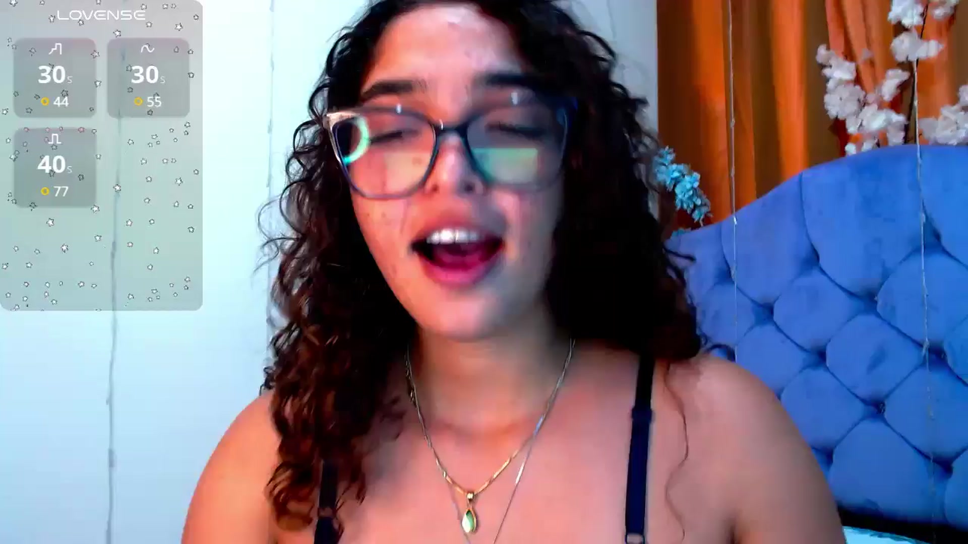Gallery image thumbnail from Ariagaleo's myfreecams stream on, 01/03/2025, 22:42 image 1 of 20