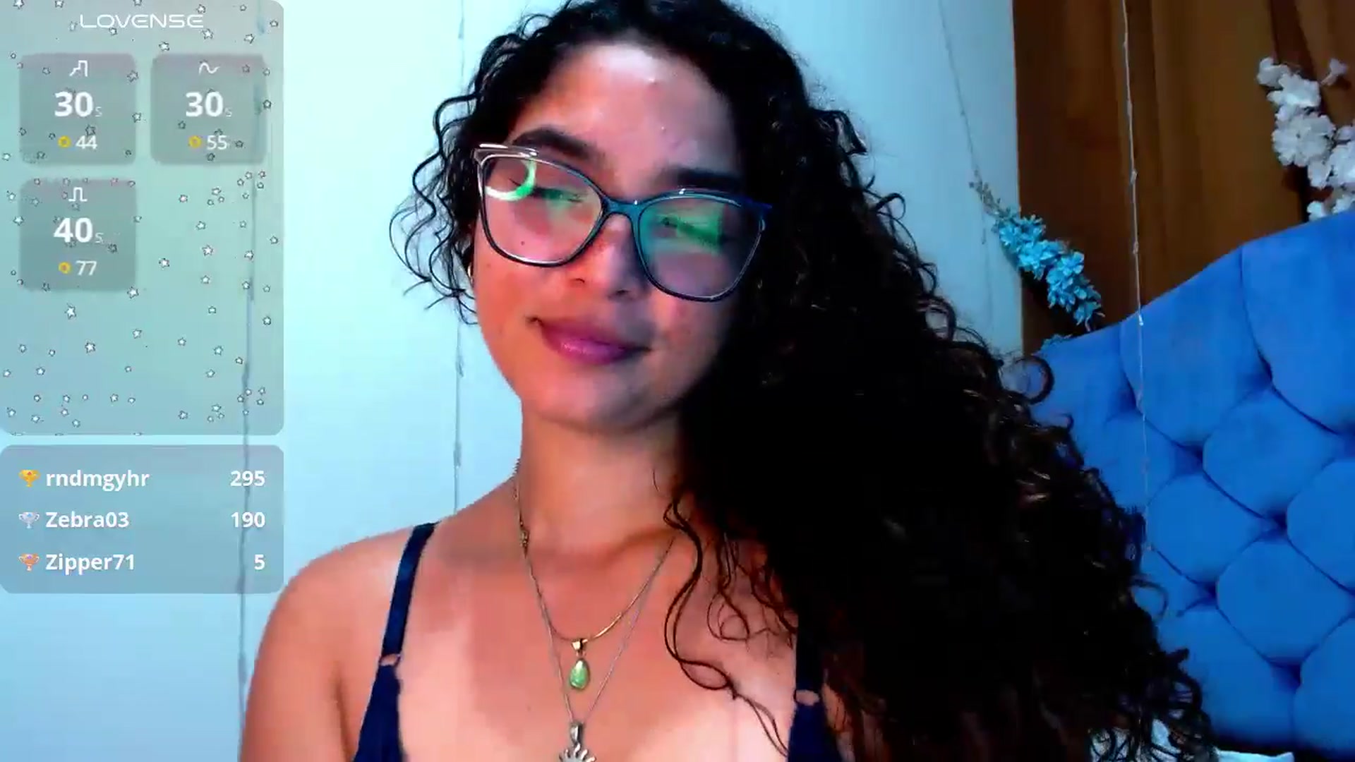 Gallery image thumbnail from Ariagaleo's myfreecams stream on, 01/03/2025, 23:33 image 18 of 20