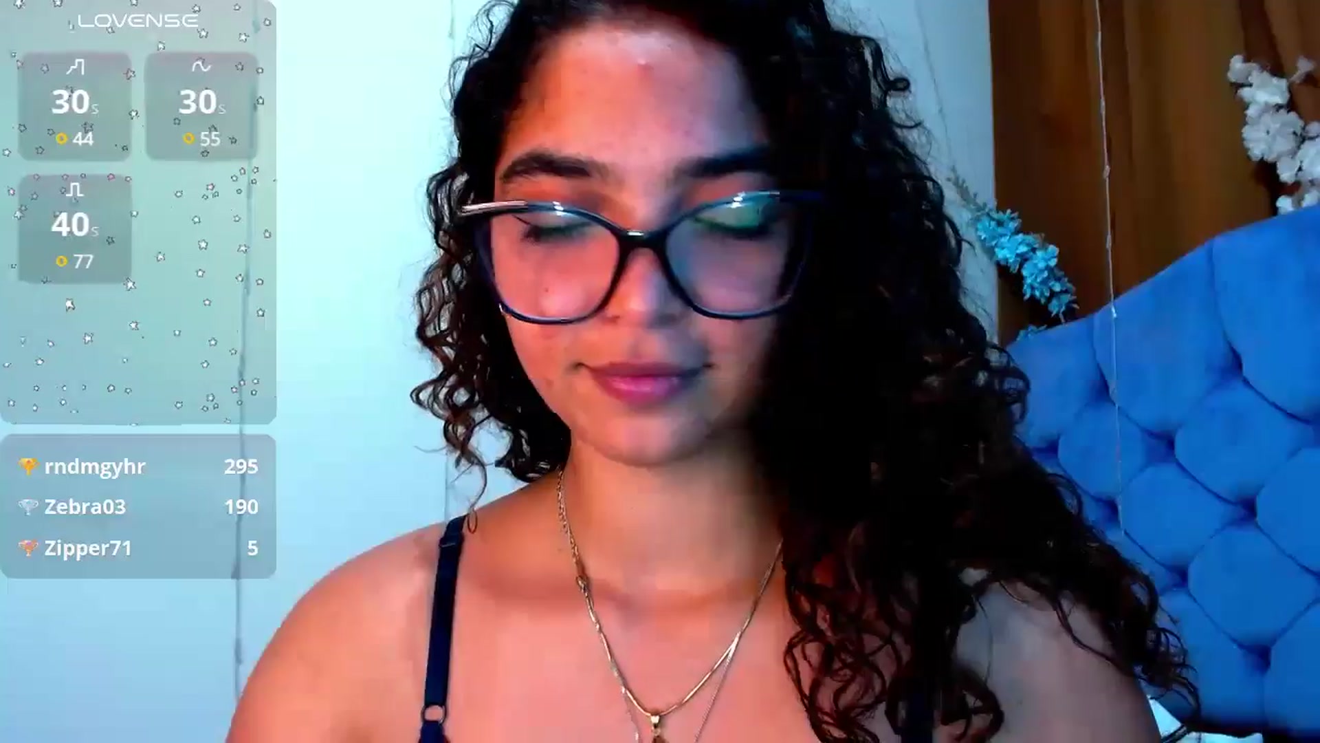 Gallery image thumbnail from Ariagaleo's myfreecams stream on, 01/03/2025, 23:33 image 16 of 20