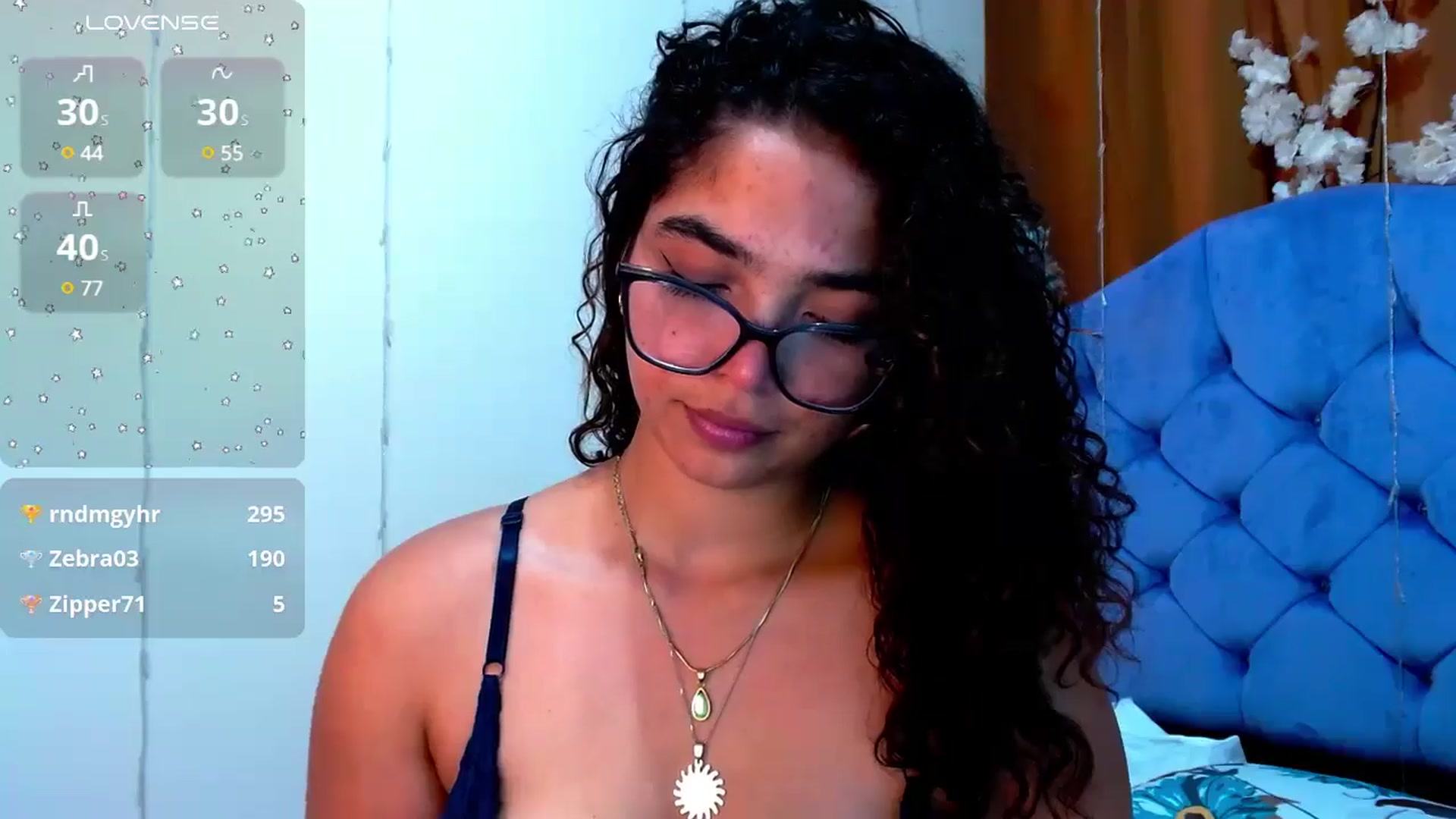 Gallery image thumbnail from Ariagaleo's myfreecams stream on, 01/03/2025, 23:33 image 11 of 20