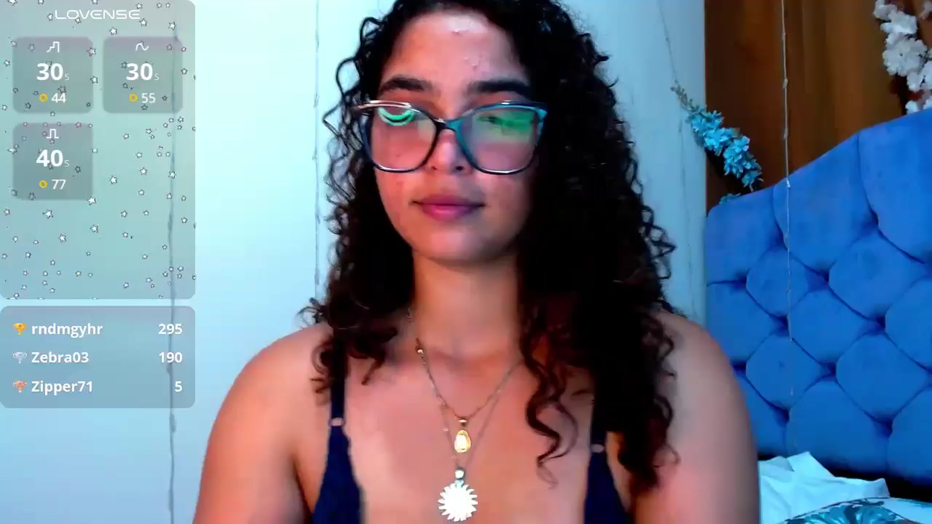 Gallery image thumbnail from Ariagaleo's myfreecams stream on, 01/03/2025, 23:33 image 14 of 20