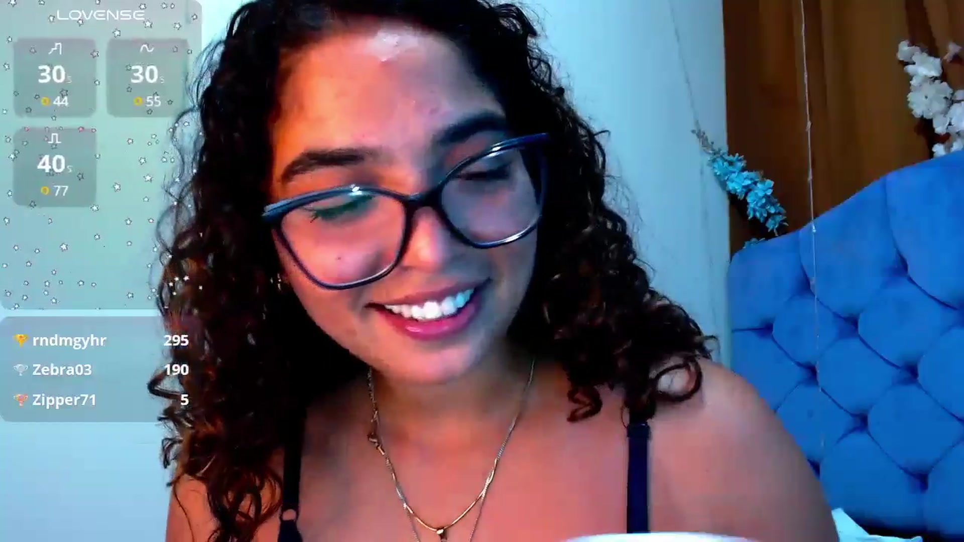 Gallery image thumbnail from Ariagaleo's myfreecams stream on, 01/03/2025, 23:33 image 17 of 20