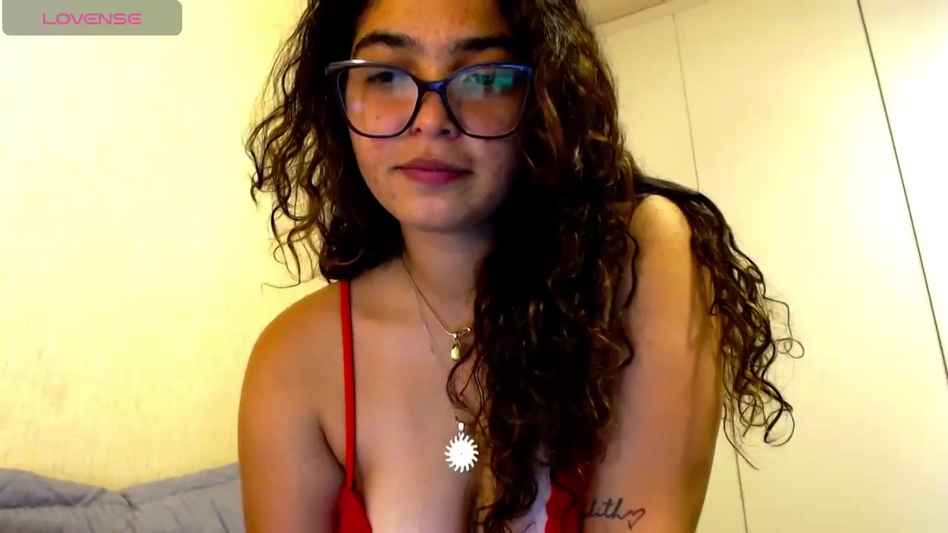 Gallery image thumbnail from Ariagaleo's myfreecams stream on, 01/08/2025, 05:42 image 4 of 20
