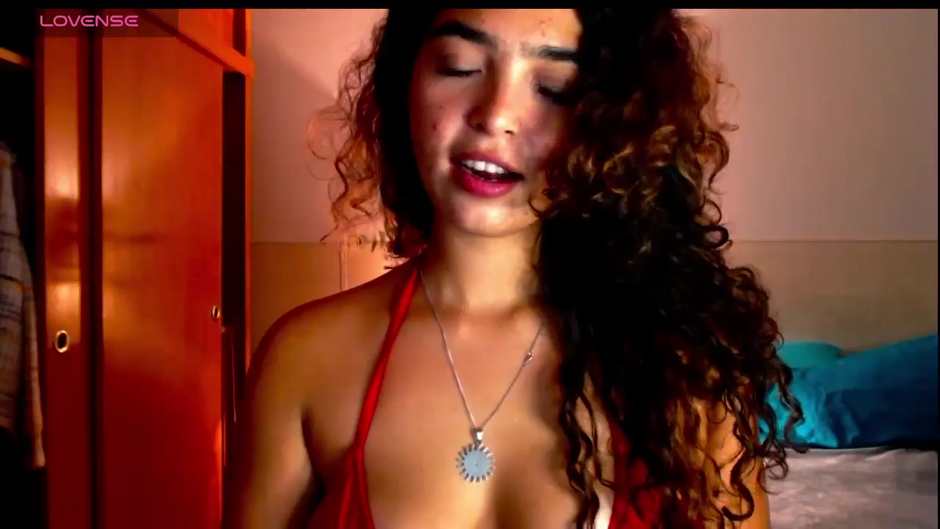 Gallery image thumbnail from Ariagaleo's myfreecams stream on, 03/05/2025, 22:44 image 13 of 20