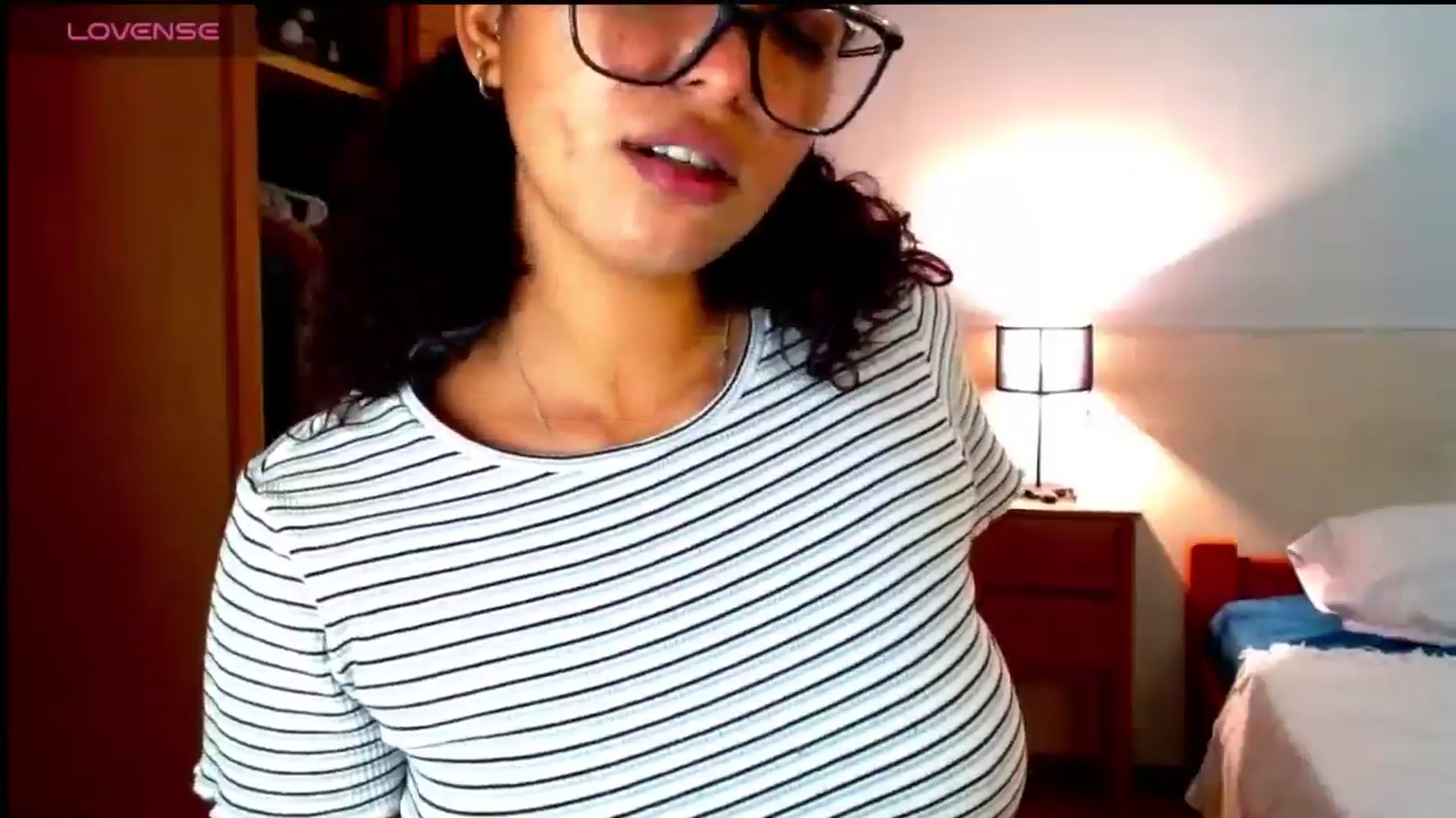 Gallery image thumbnail from Ariagaleo's myfreecams stream on, 03/31/2025, 19:54 image 19 of 20