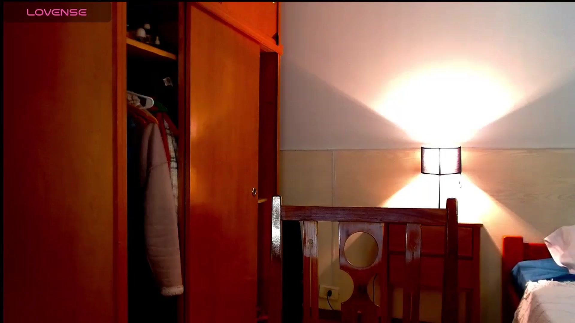Gallery image thumbnail from Ariagaleo's myfreecams stream on, 03/31/2025, 19:54 image 16 of 20