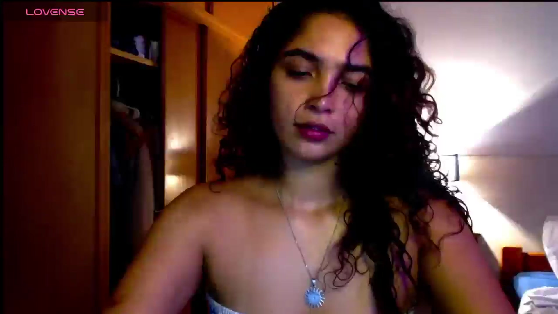 Gallery image thumbnail from Ariagaleo's myfreecams stream on, 04/02/2025, 06:40 image 7 of 20