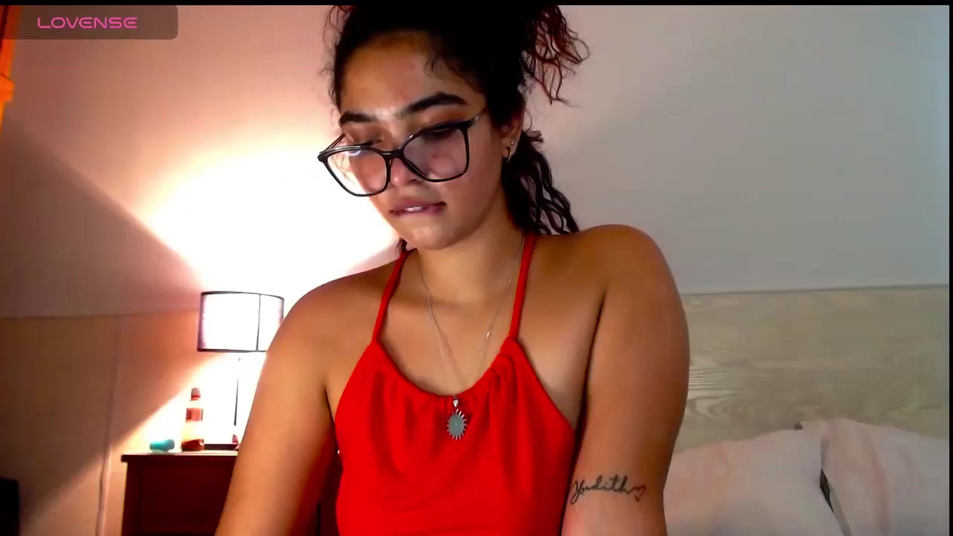Gallery image thumbnail from Ariagaleo's myfreecams stream on, 04/09/2025, 19:14 image 19 of 20