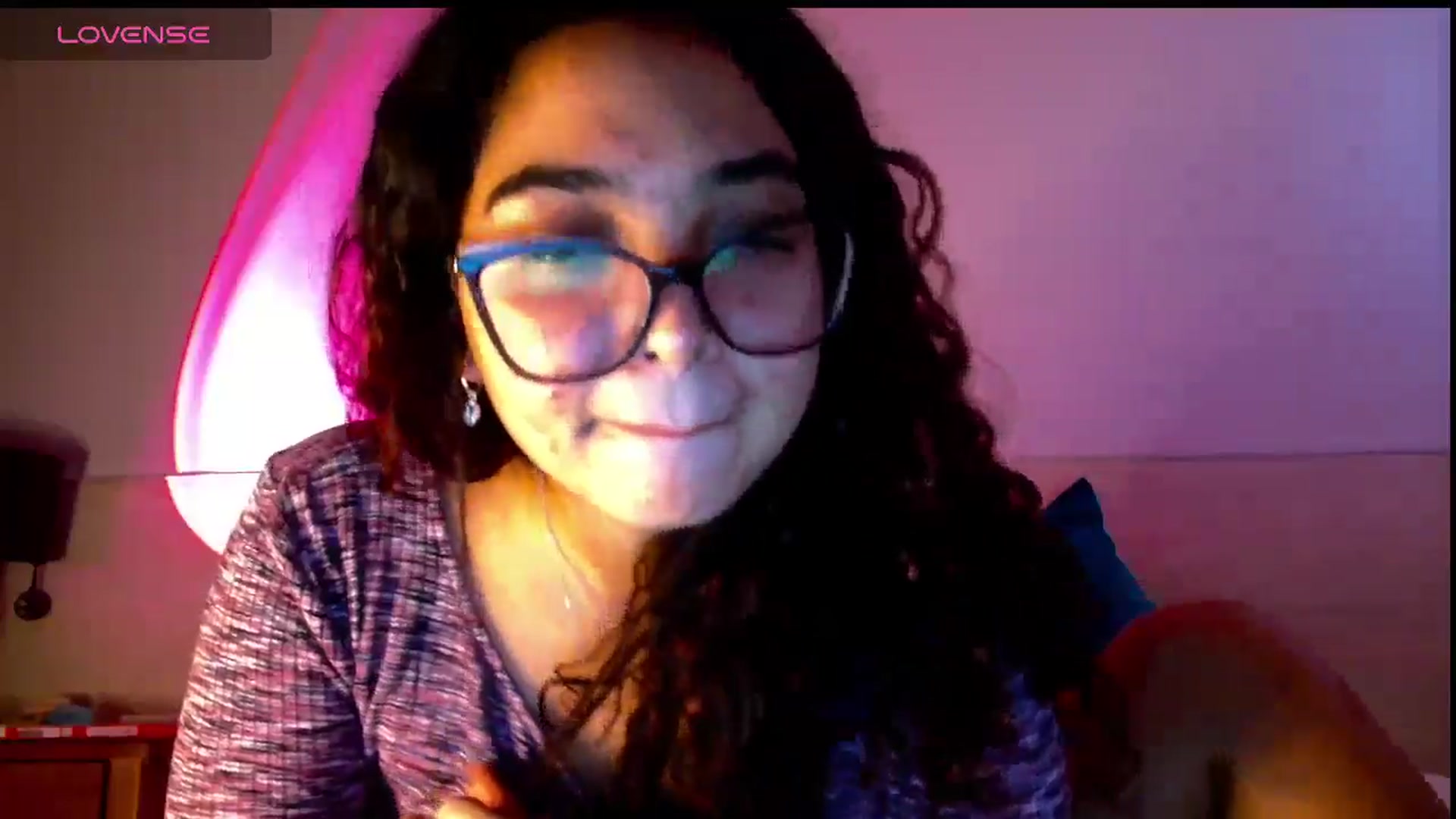 Gallery image thumbnail from Ariagaleo's myfreecams stream on, 04/18/2025, 21:32 image 2 of 20
