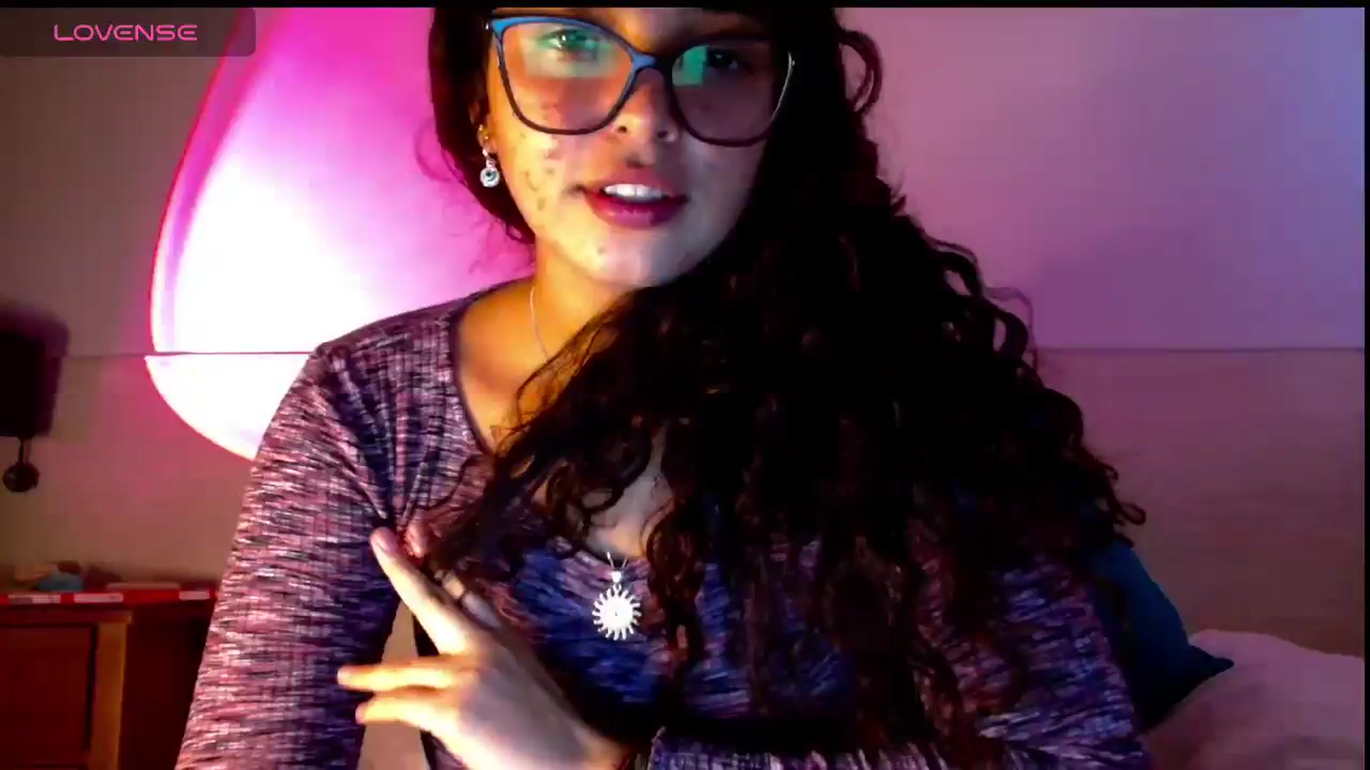 Gallery image thumbnail from Ariagaleo's myfreecams stream on, 04/18/2025, 21:32 image 1 of 20