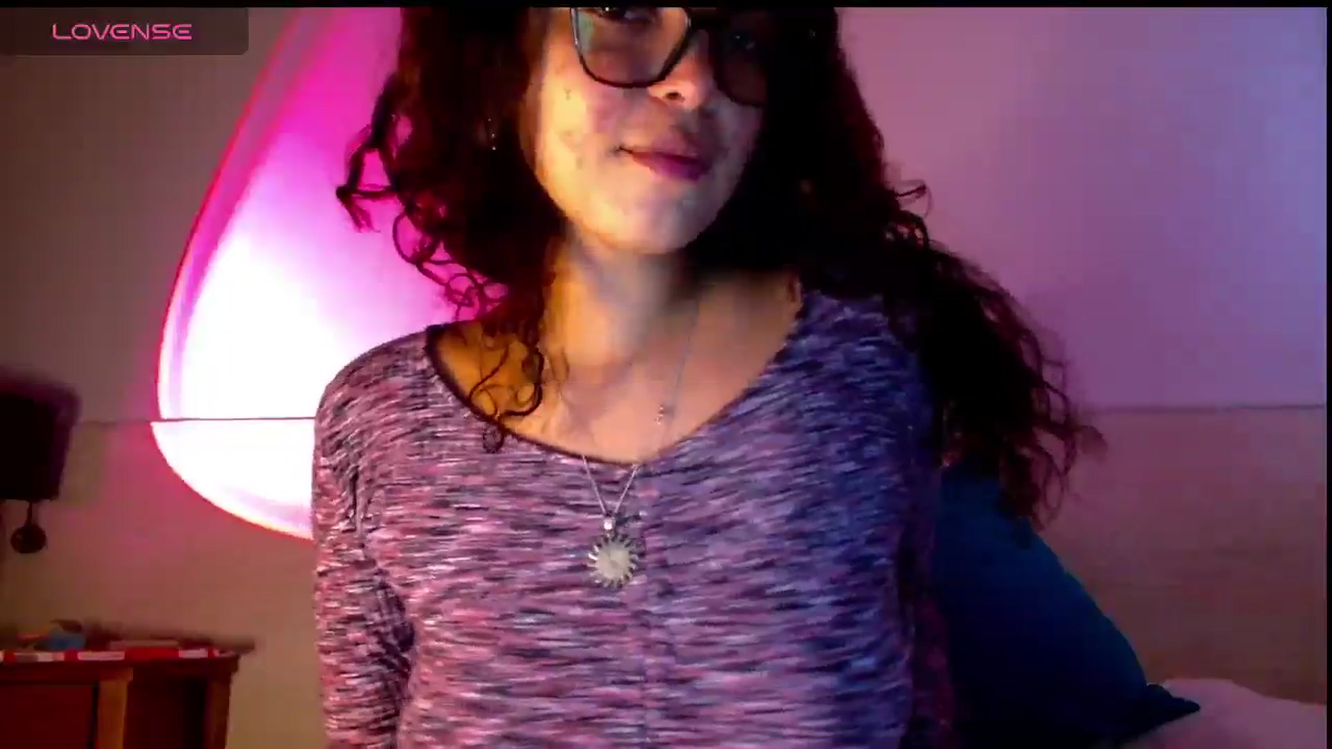 Gallery image thumbnail from Ariagaleo's myfreecams stream on, 04/18/2025, 21:32 image 4 of 20
