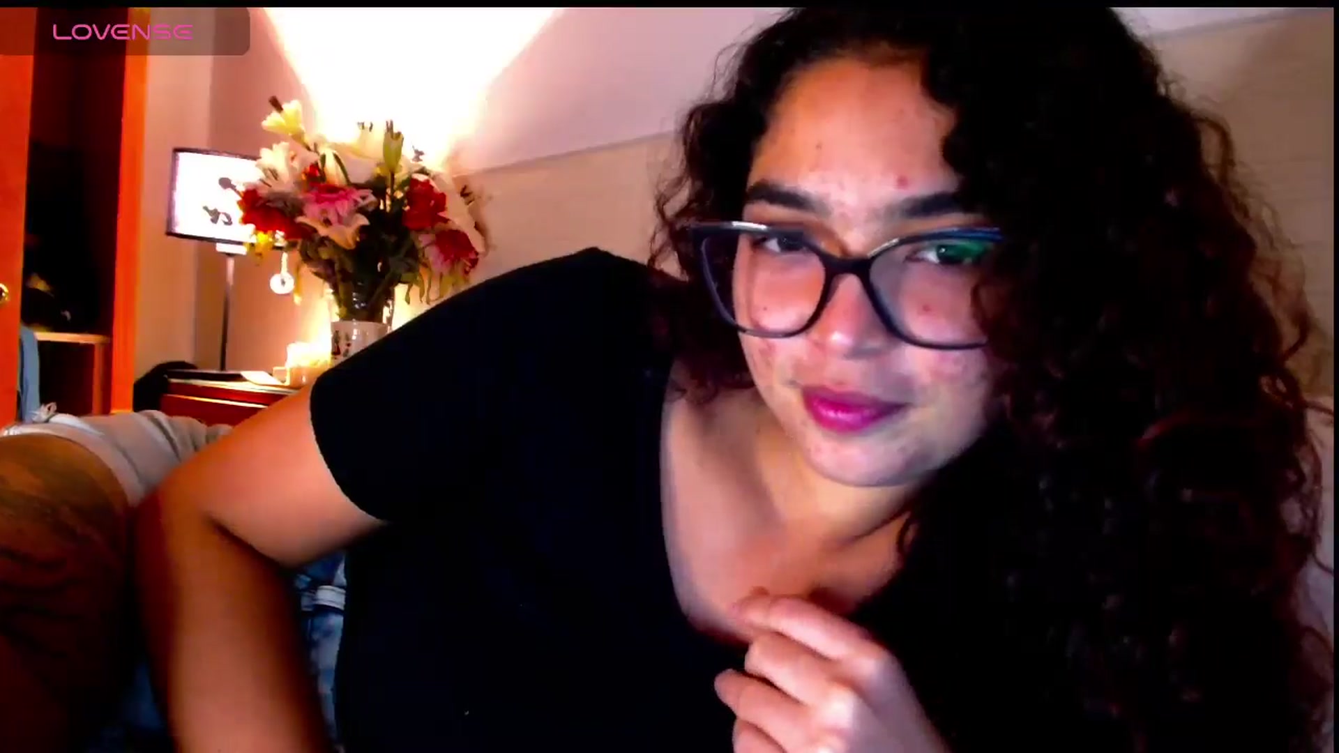 Gallery image thumbnail from Ariagaleo's myfreecams stream on, 04/29/2025, 20:19 image 18 of 20