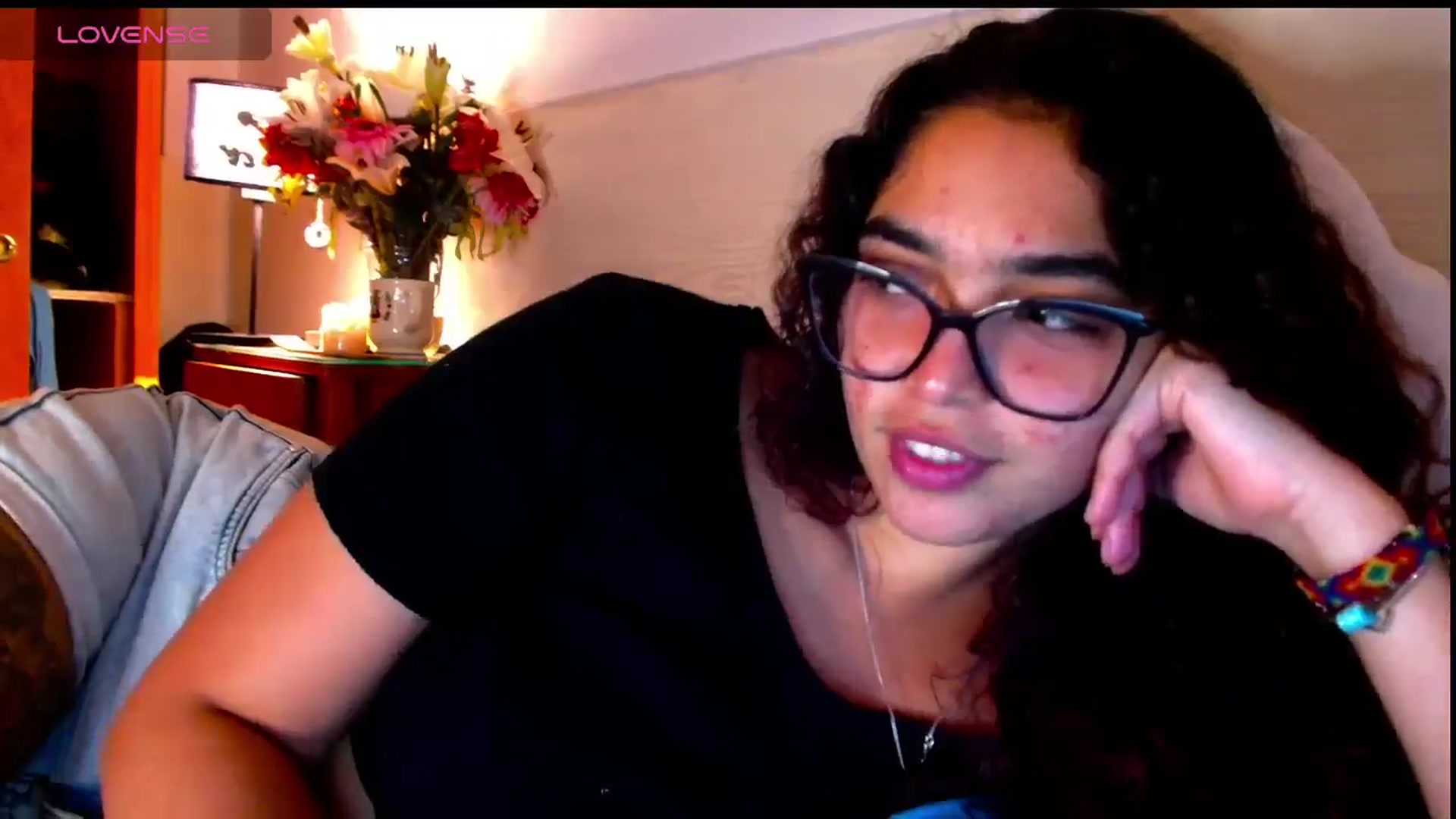 Gallery image thumbnail from Ariagaleo's myfreecams stream on, 04/29/2025, 20:19 image 6 of 20