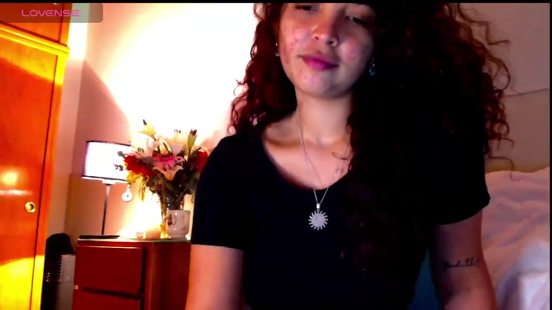 Gallery image thumbnail from Ariagaleo's myfreecams stream on, 04/29/2025, 23:50 image 6 of 20