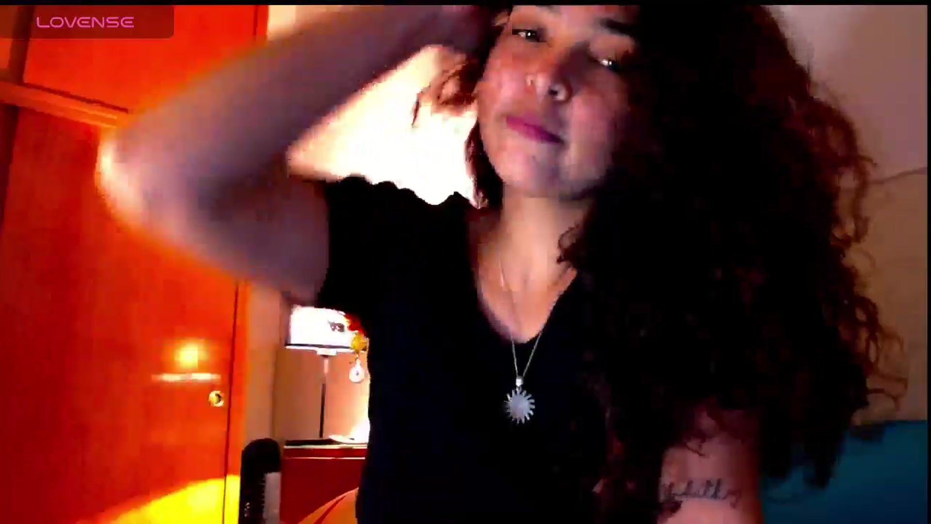 Gallery image thumbnail from Ariagaleo's myfreecams stream on, 04/29/2025, 23:50 image 14 of 20