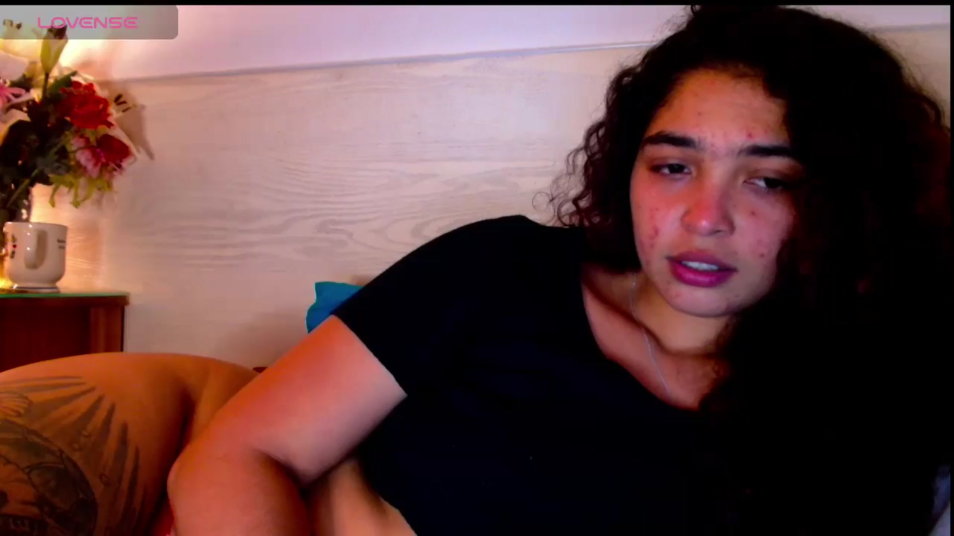 Gallery image thumbnail from Ariagaleo's myfreecams stream on, 04/30/2025, 24:16 image 2 of 20