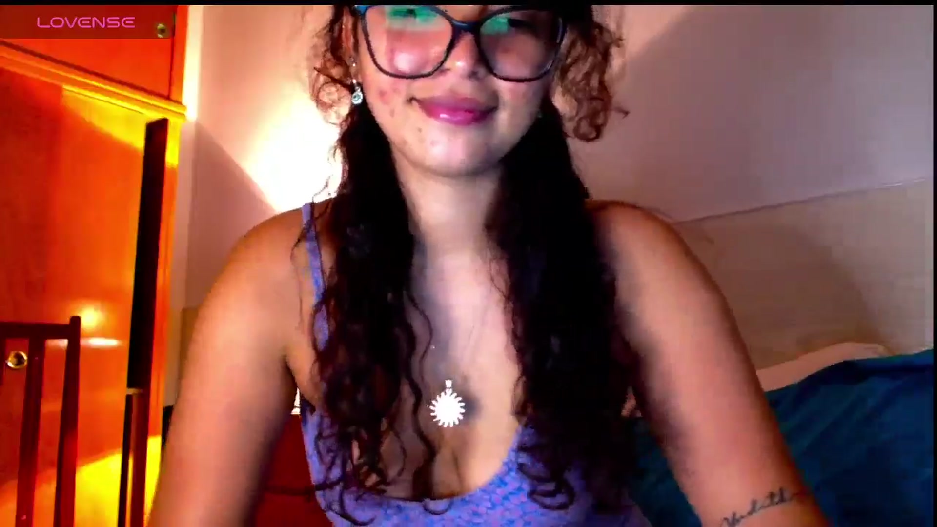 Gallery image thumbnail from Ariagaleo's myfreecams stream on, 04/30/2025, 20:31 image 17 of 20