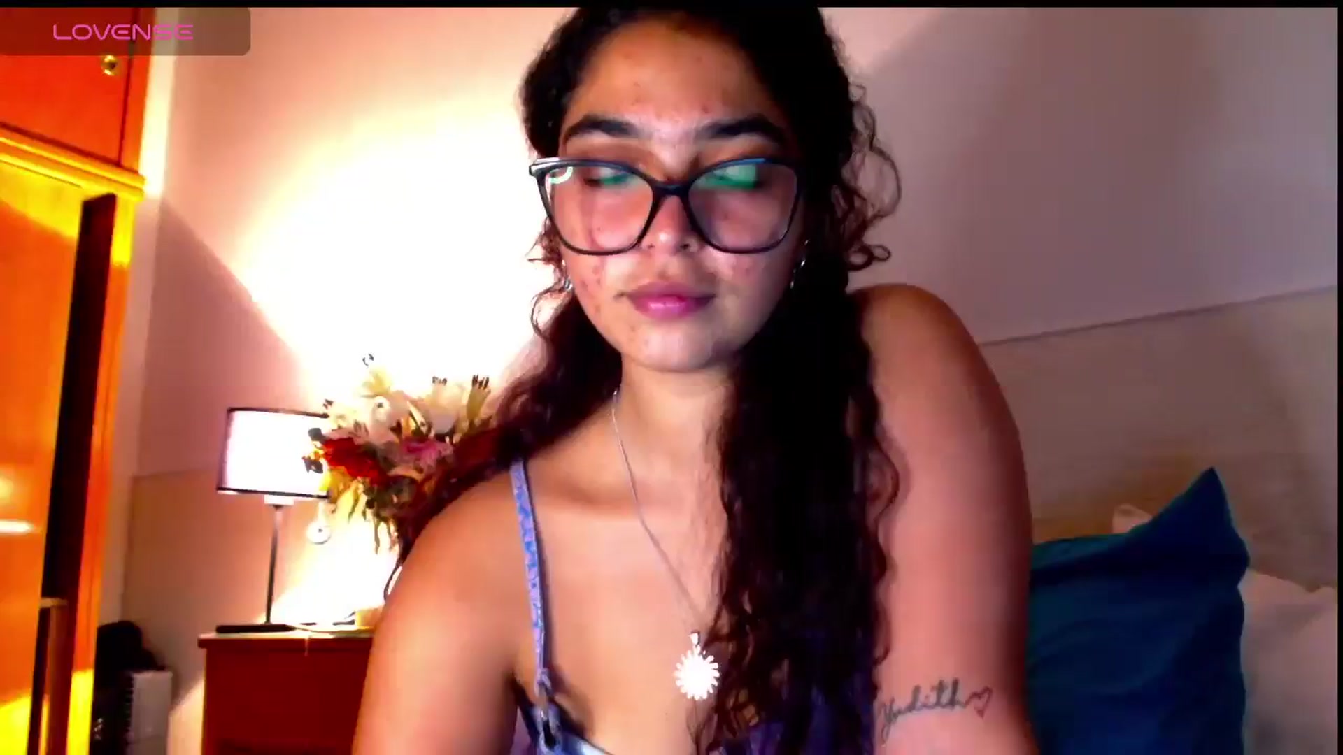 Gallery image thumbnail from Ariagaleo's myfreecams stream on, 04/30/2025, 20:31 image 1 of 20