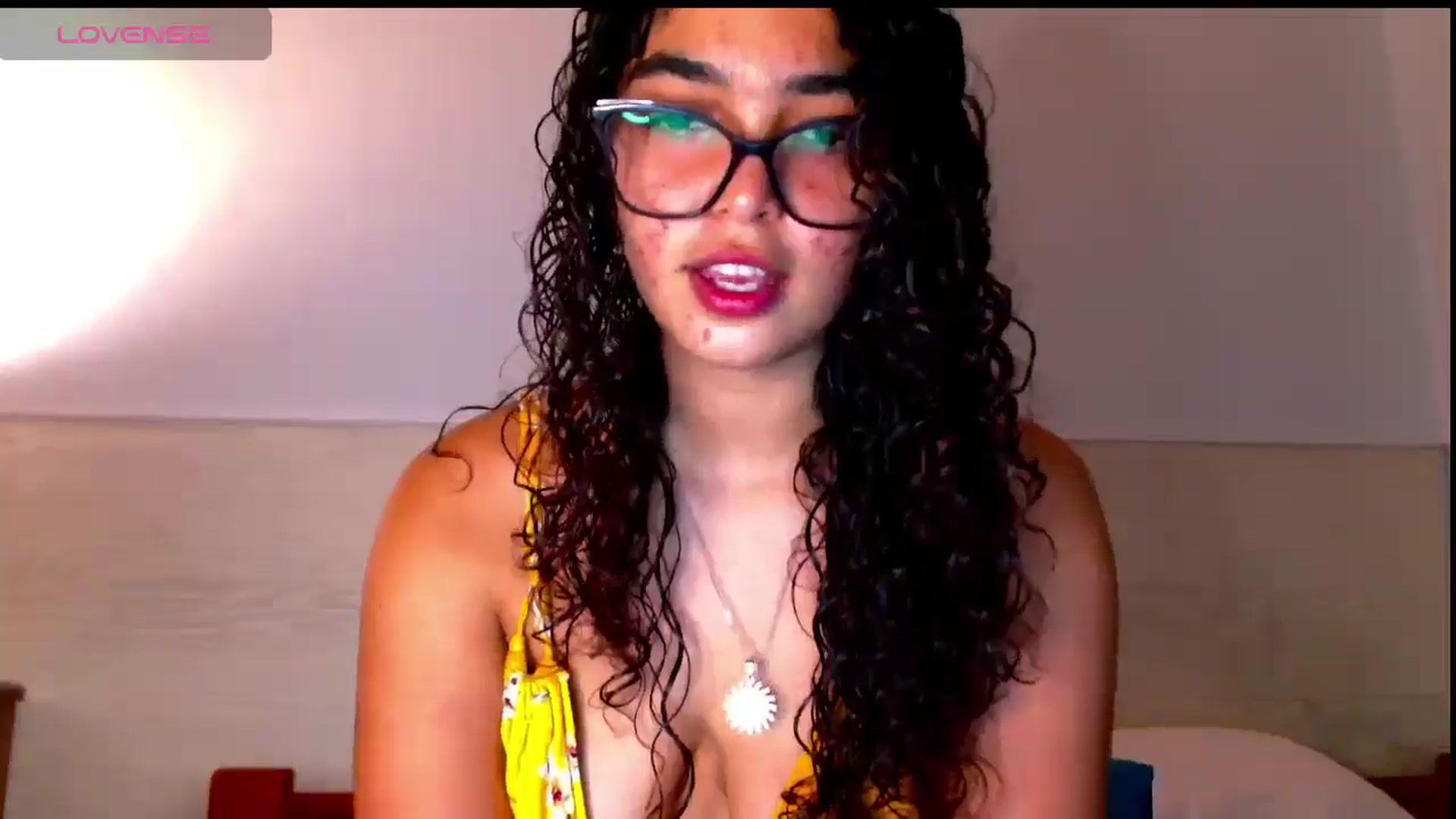 Gallery image thumbnail from Ariagaleo's myfreecams stream on, 05/08/2025, 20:05 image 4 of 20