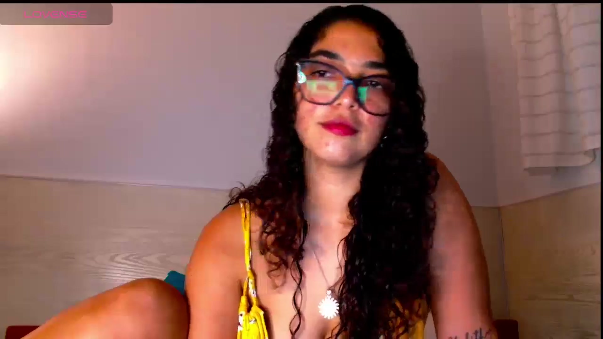 Gallery image thumbnail from Ariagaleo's myfreecams stream on, 05/08/2025, 20:05 image 13 of 20