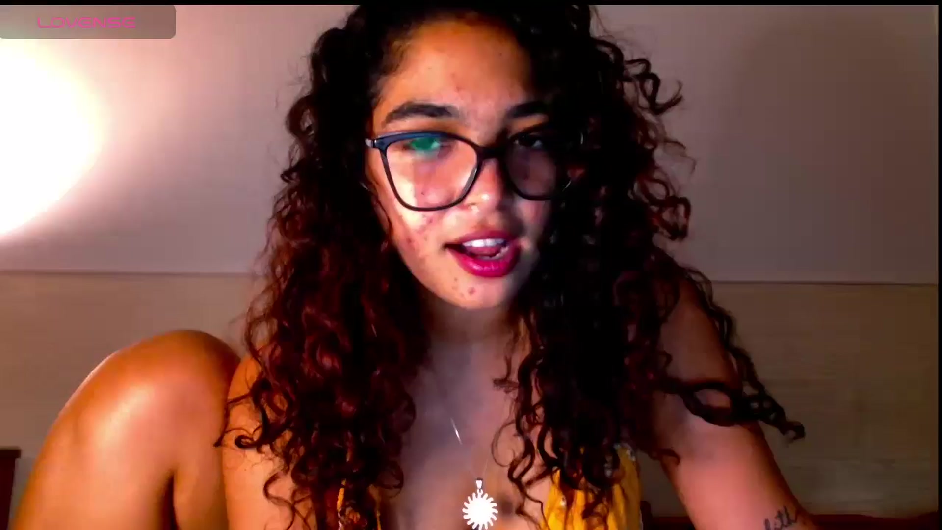 Gallery image thumbnail from Ariagaleo's myfreecams stream on, 05/08/2025, 22:12 image 3 of 20