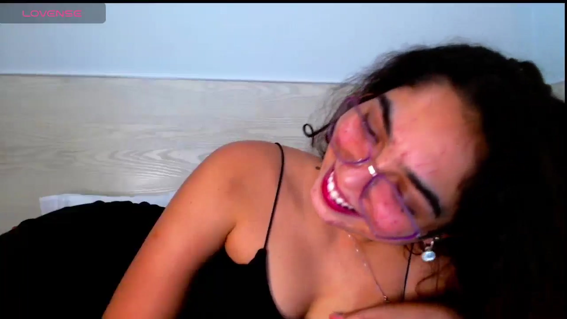 Gallery image thumbnail from Ariagaleo's myfreecams stream on, 06/01/2025, 05:05 image 5 of 20
