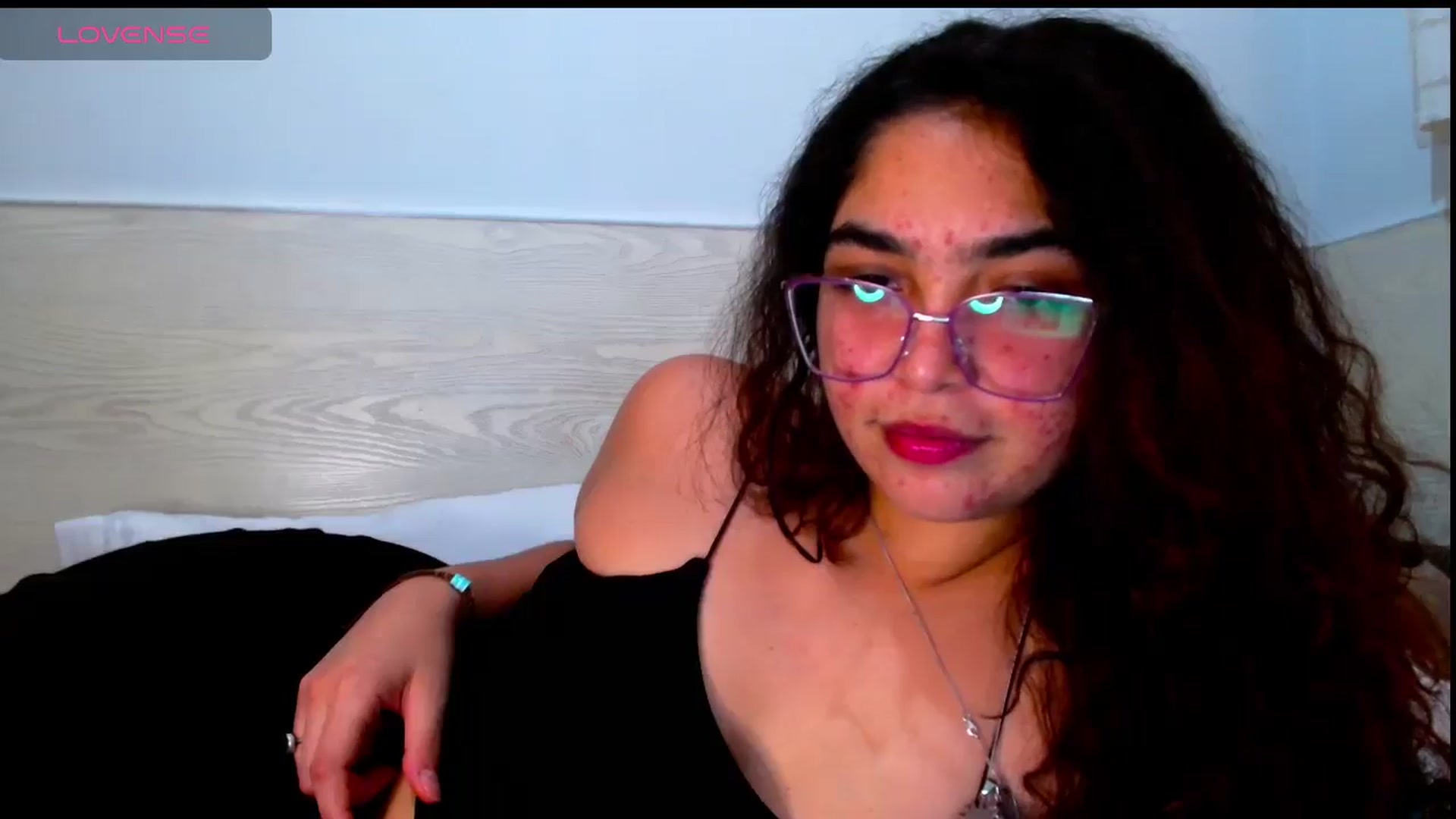 Gallery image thumbnail from Ariagaleo's myfreecams stream on, 06/01/2025, 05:05 image 8 of 20