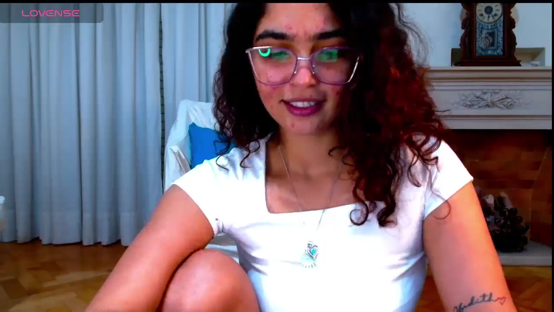 Gallery image thumbnail from Ariagaleo's myfreecams stream on, 06/05/2025, 21:54 image 15 of 20