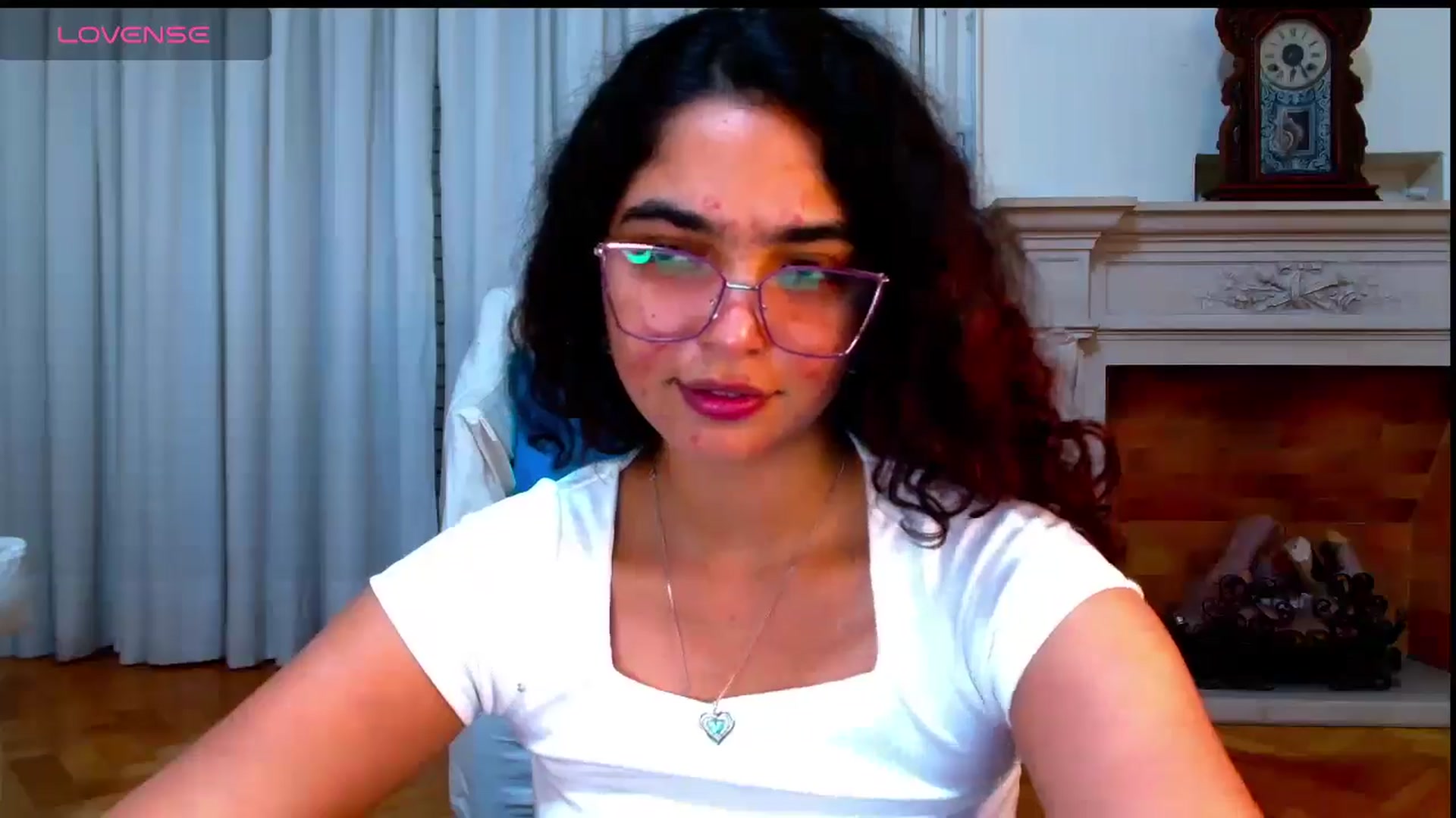 Gallery image thumbnail from Ariagaleo's myfreecams stream on, 06/05/2025, 23:12 image 14 of 20