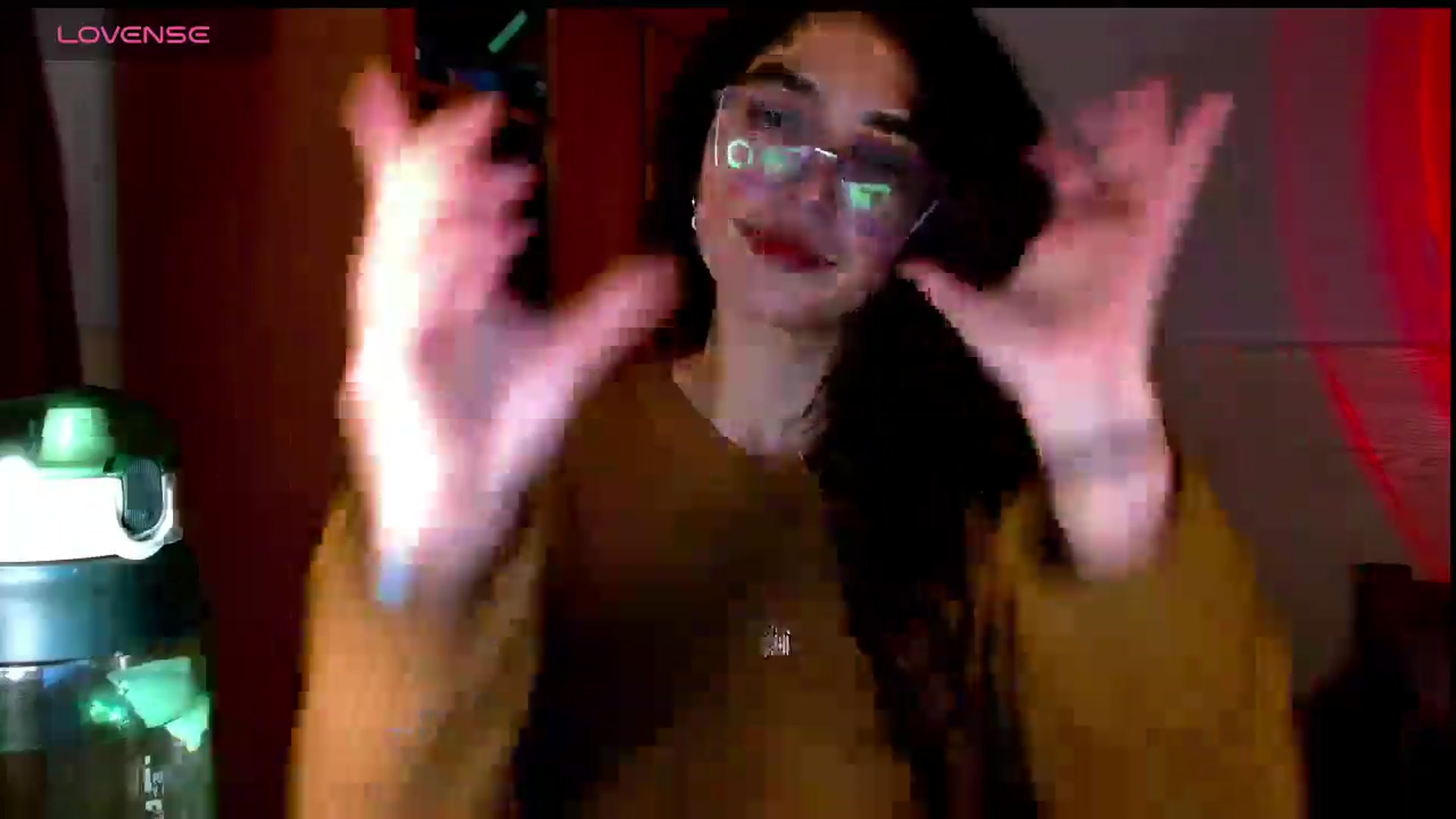 Gallery image thumbnail from Ariagaleo's myfreecams stream on, 06/14/2025, 24:01 image 18 of 20