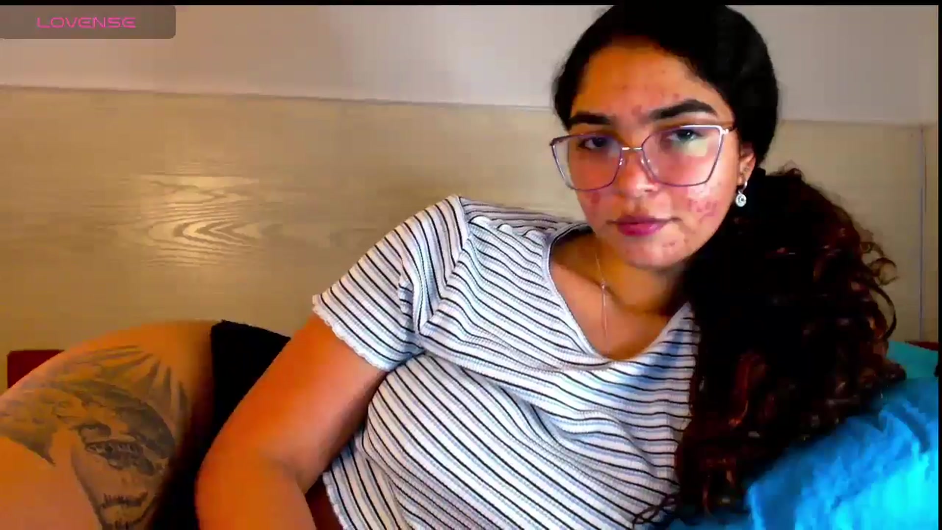 Gallery image thumbnail from Ariagaleo's myfreecams stream on, 06/15/2025, 21:06 image 13 of 20