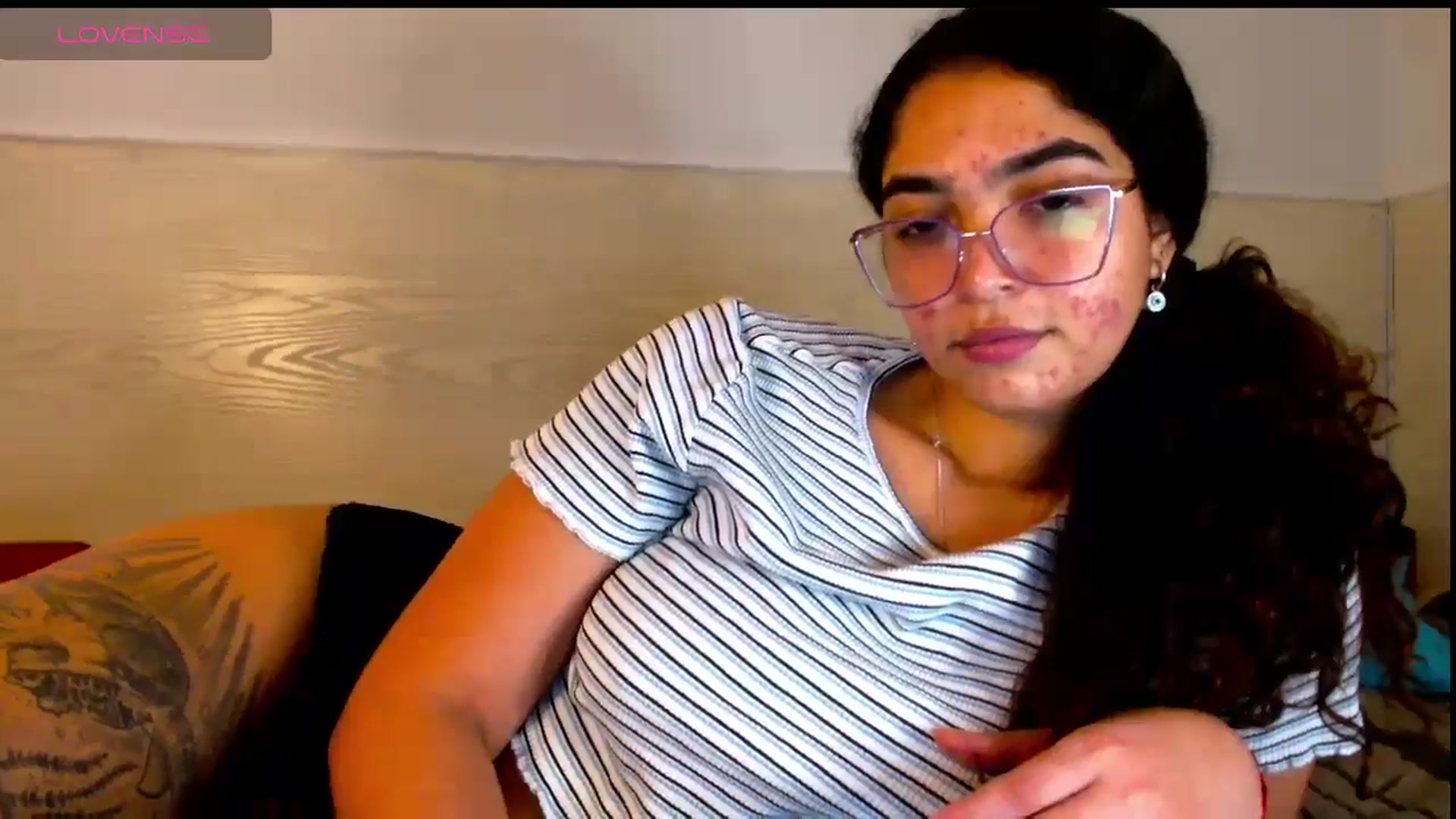 Gallery image thumbnail from Ariagaleo's myfreecams stream on, 06/15/2025, 21:06 image 19 of 20