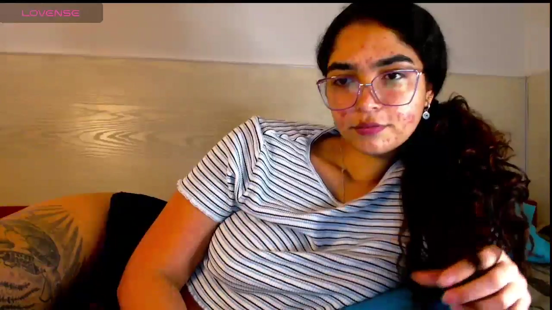 Gallery image thumbnail from Ariagaleo's myfreecams stream on, 06/15/2025, 21:06 image 14 of 20