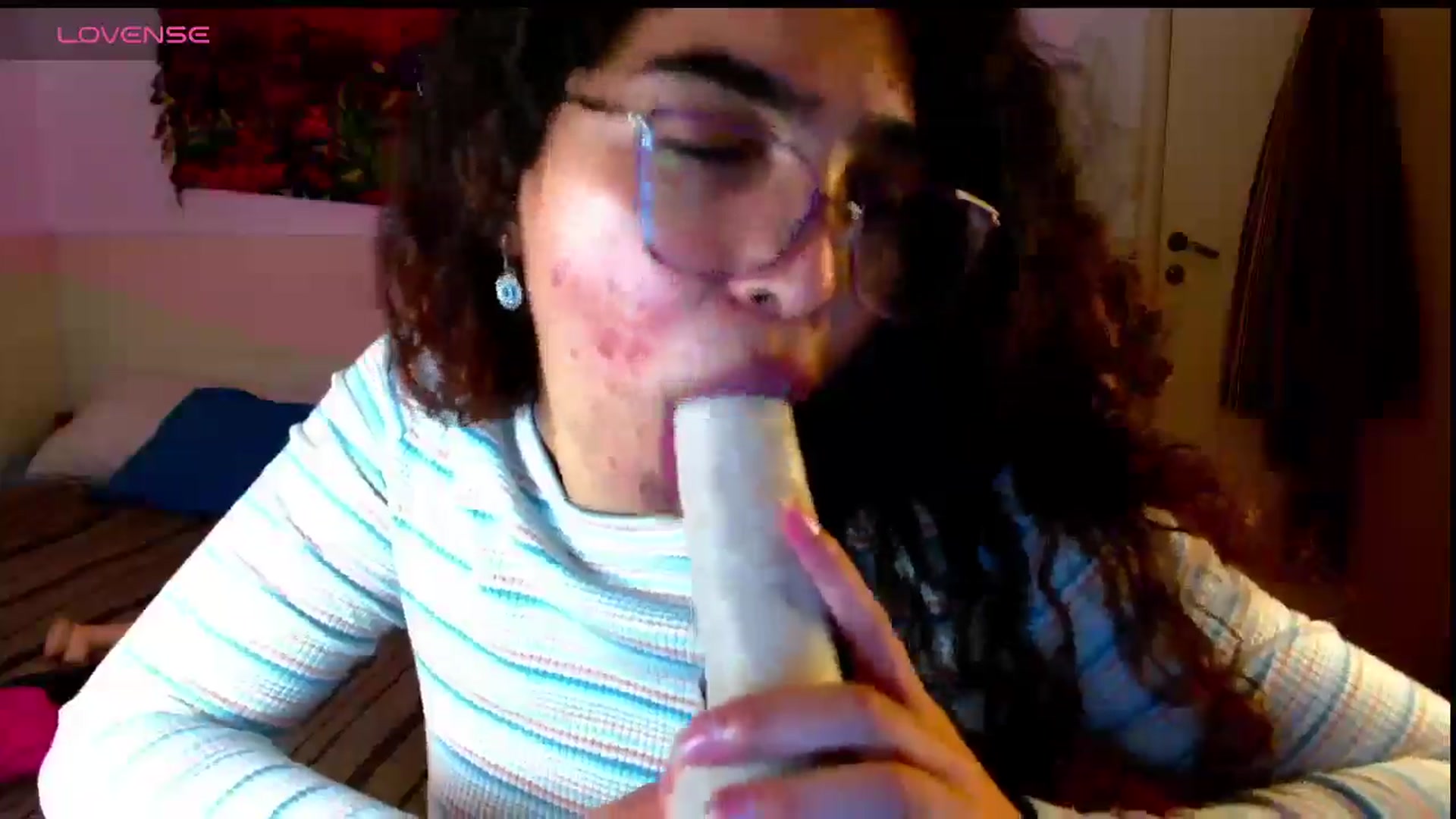 Gallery image thumbnail from Ariagaleo's myfreecams stream on, 07/10/2025, 24:20 image 16 of 20