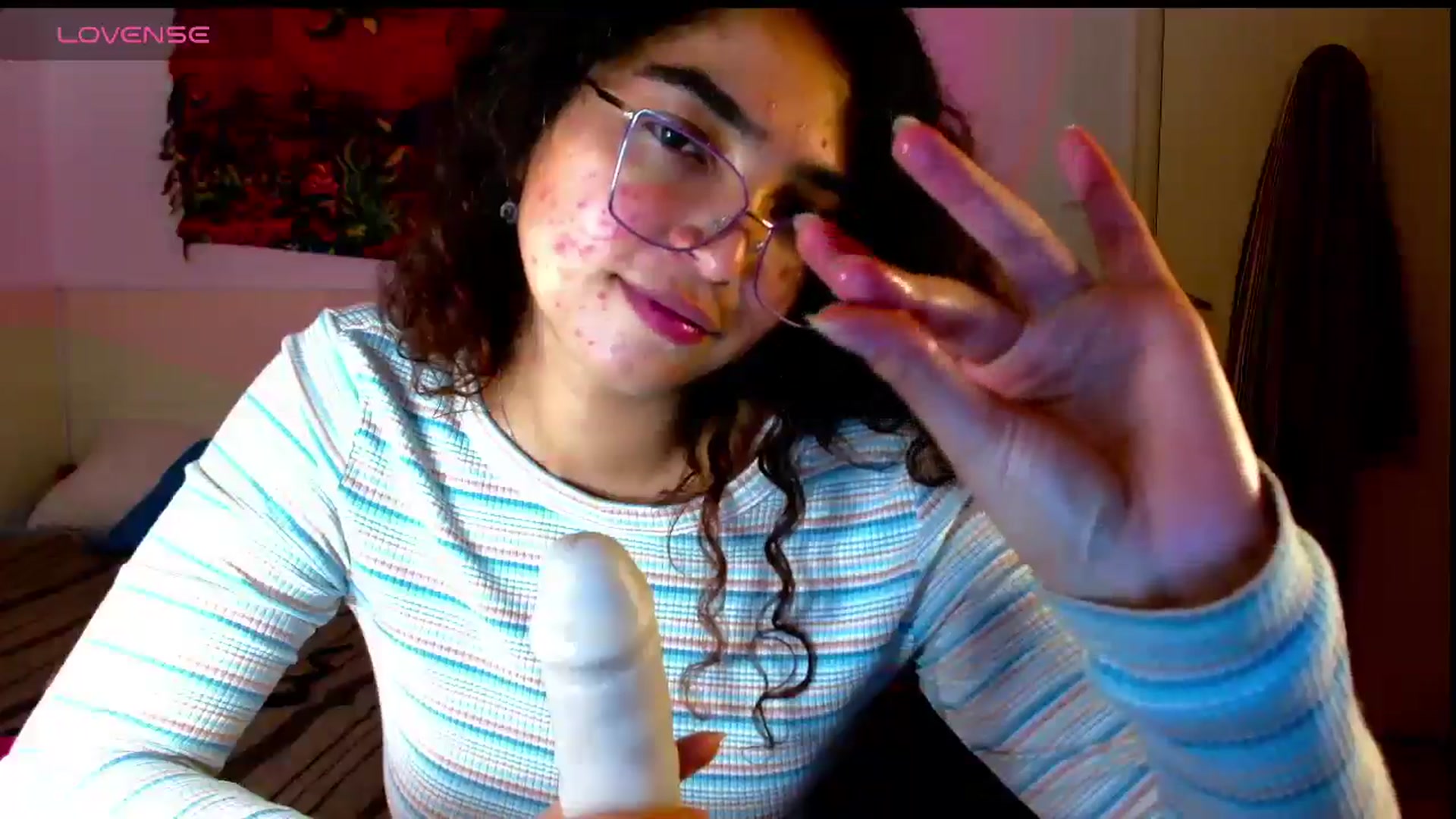 Gallery image thumbnail from Ariagaleo's myfreecams stream on, 07/10/2025, 24:20 image 9 of 20