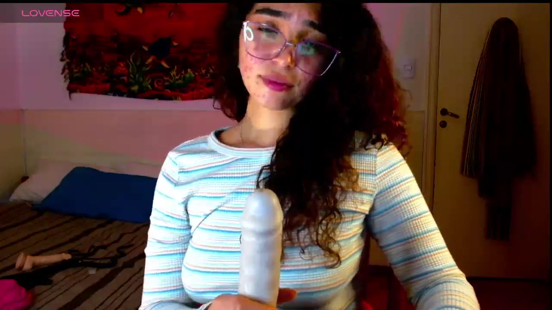Gallery image thumbnail from Ariagaleo's myfreecams stream on, 07/10/2025, 24:20 image 4 of 20