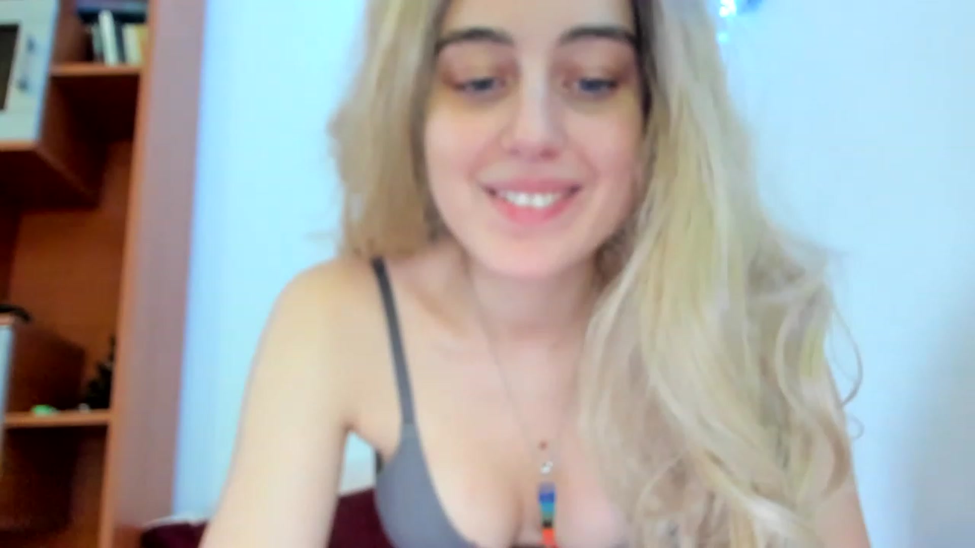 Gallery image thumbnail from AriahKiss's myfreecams stream on, 02/25/2023, 15:44 image 18 of 20