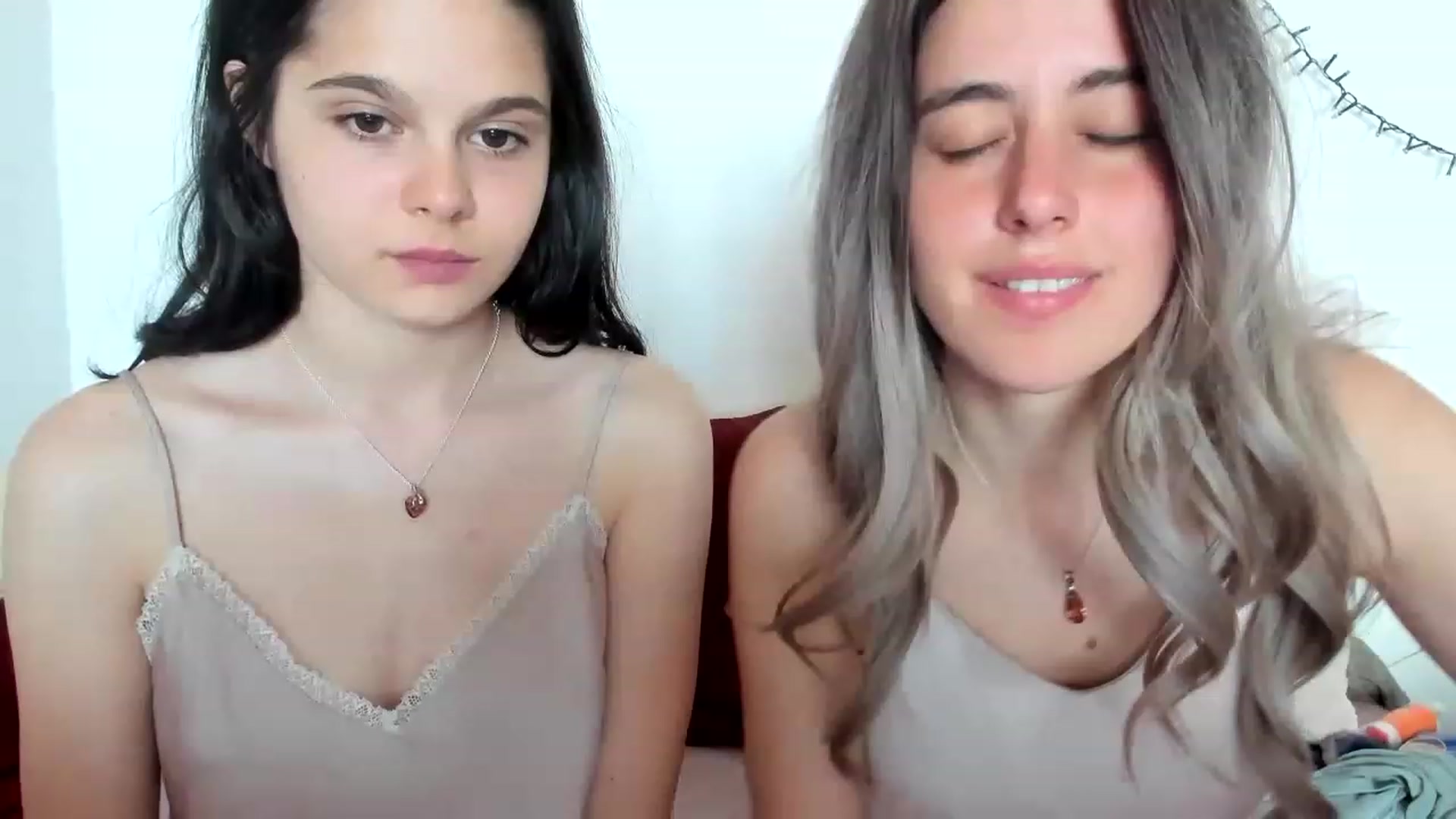 Gallery image thumbnail from AriahKiss's myfreecams stream on, 03/15/2023, 14:46 image 3 of 20